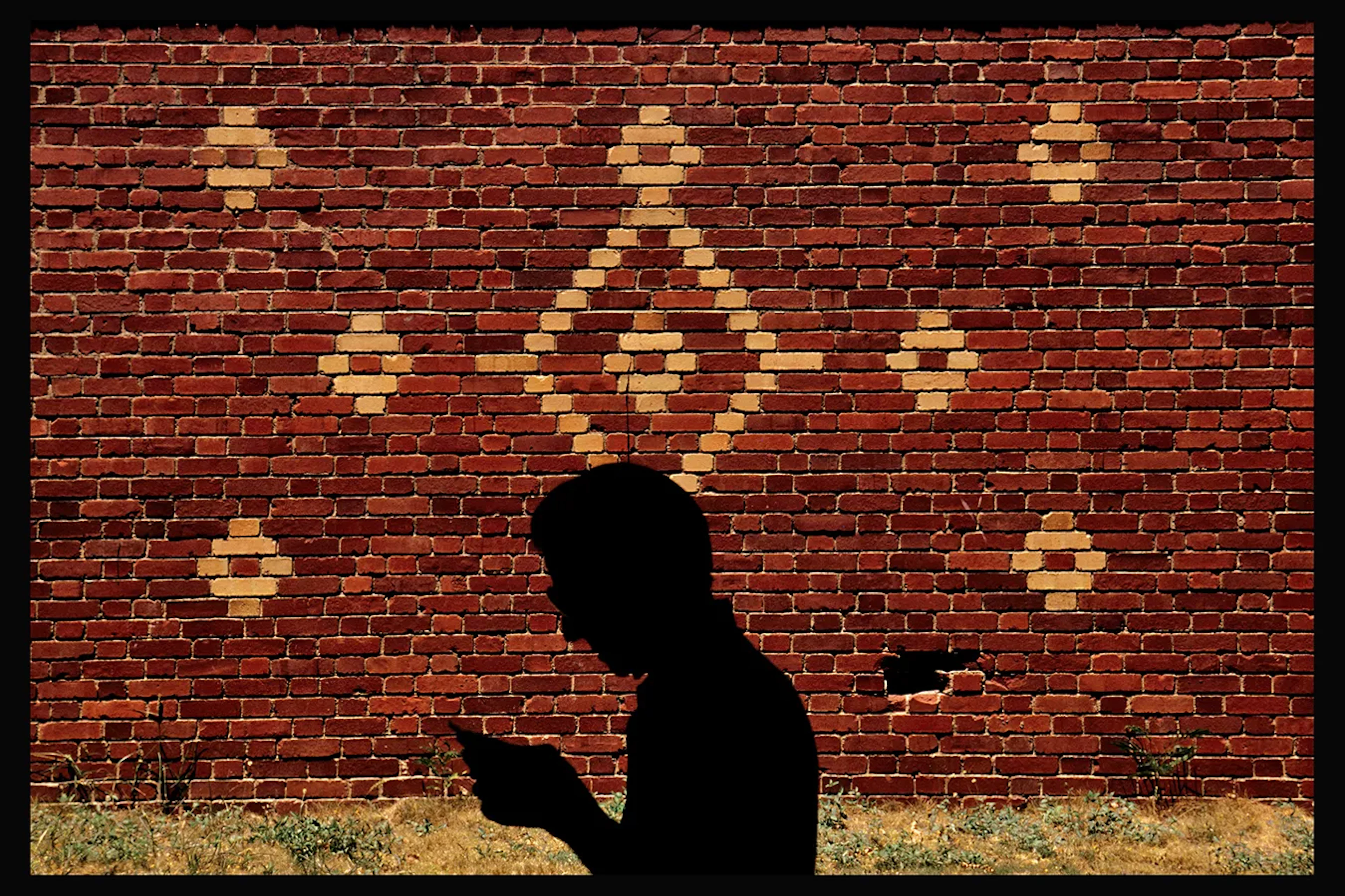 Andrea Morucchio ”Human silhouette ”