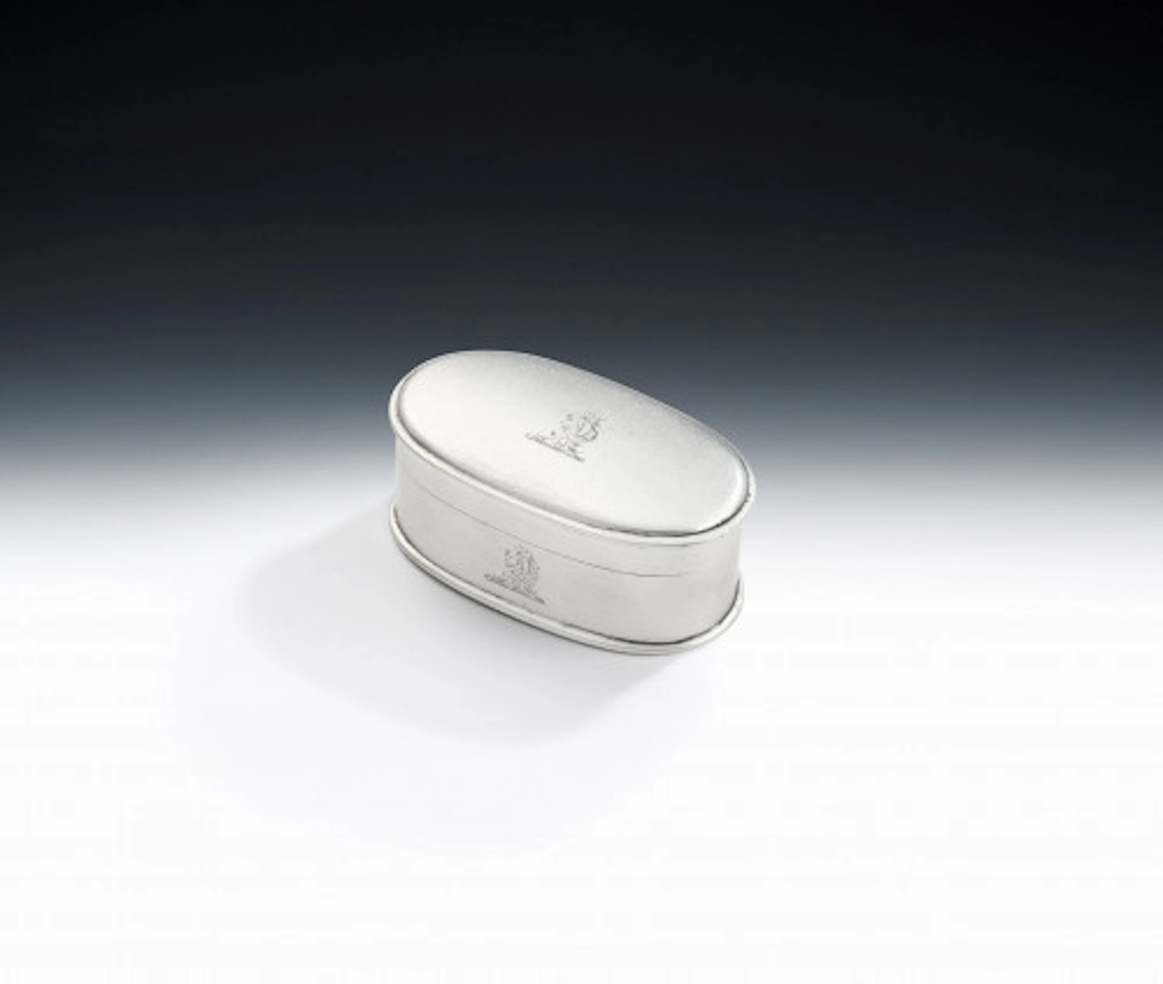 A very fine George III Snuff Box made in London in 1798 by Thomas