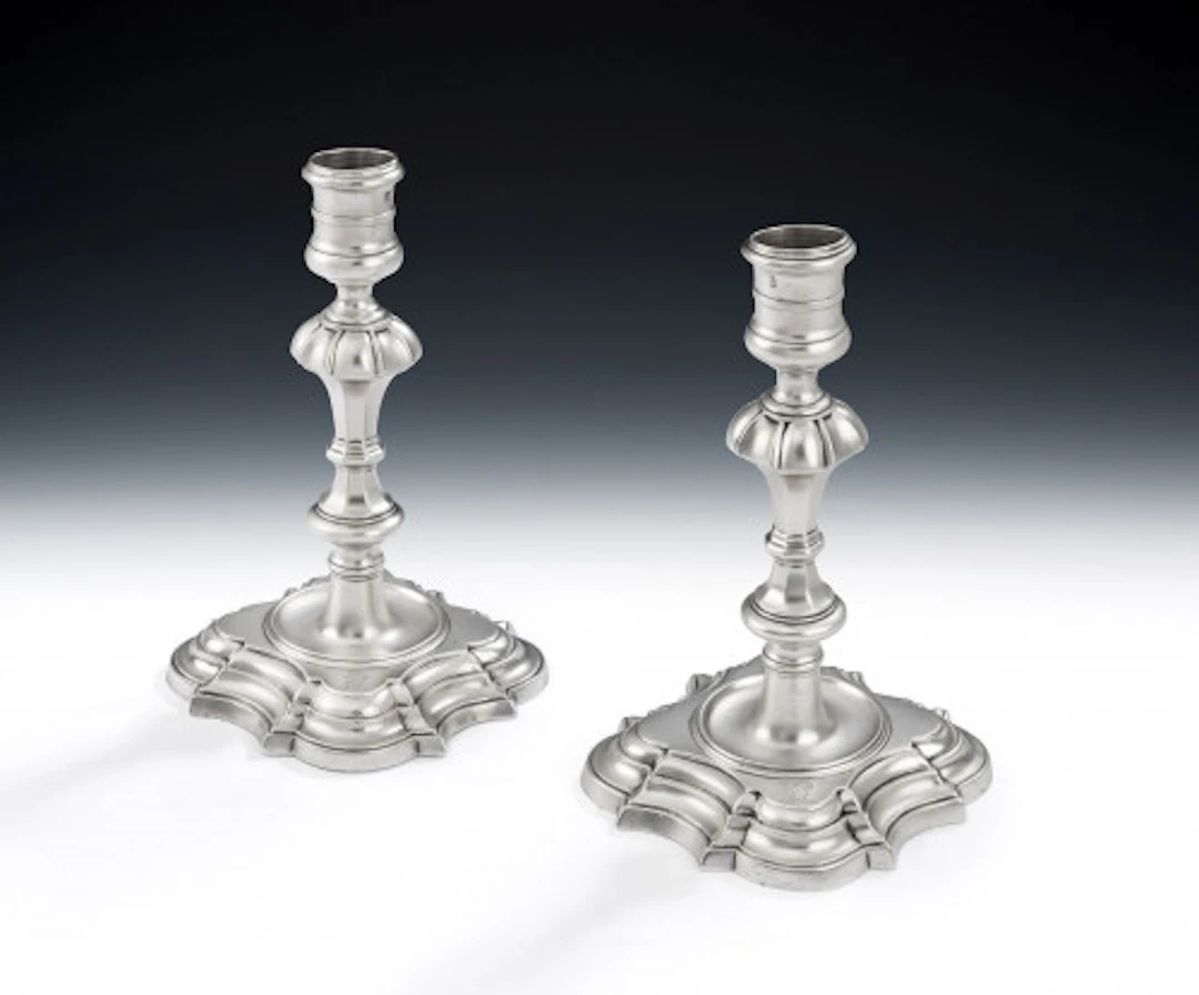 SUSSANAH HATFIELD. An extremely fine and rare pair of George II Cast