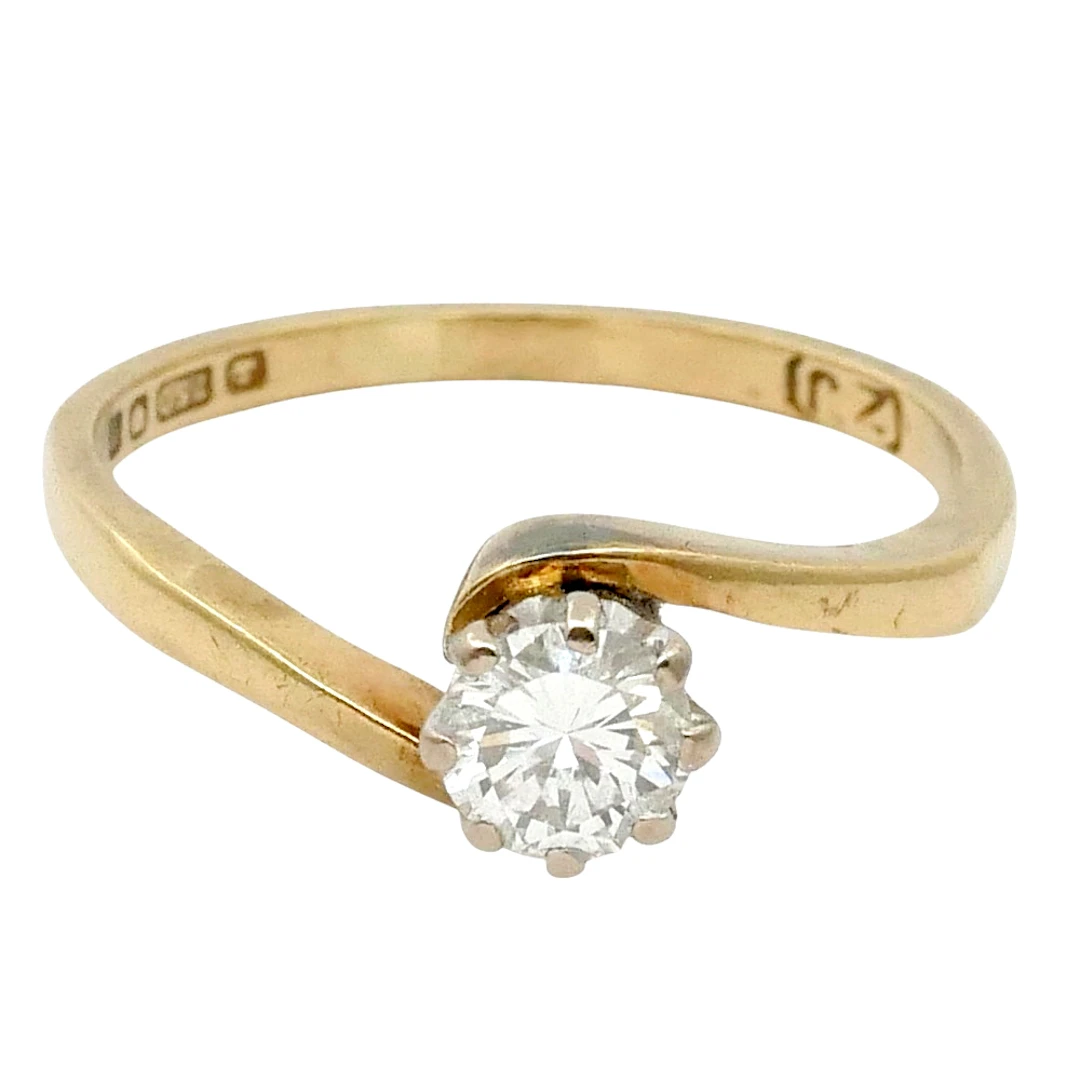 Vintage Solitaire Diamond Engagement Ring