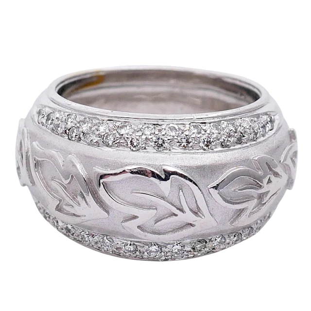 Vintage Diamond 18ct Gold Band Ring