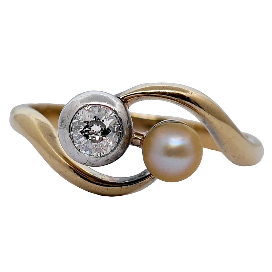 Antique Diamond Pearl Crossover Ring