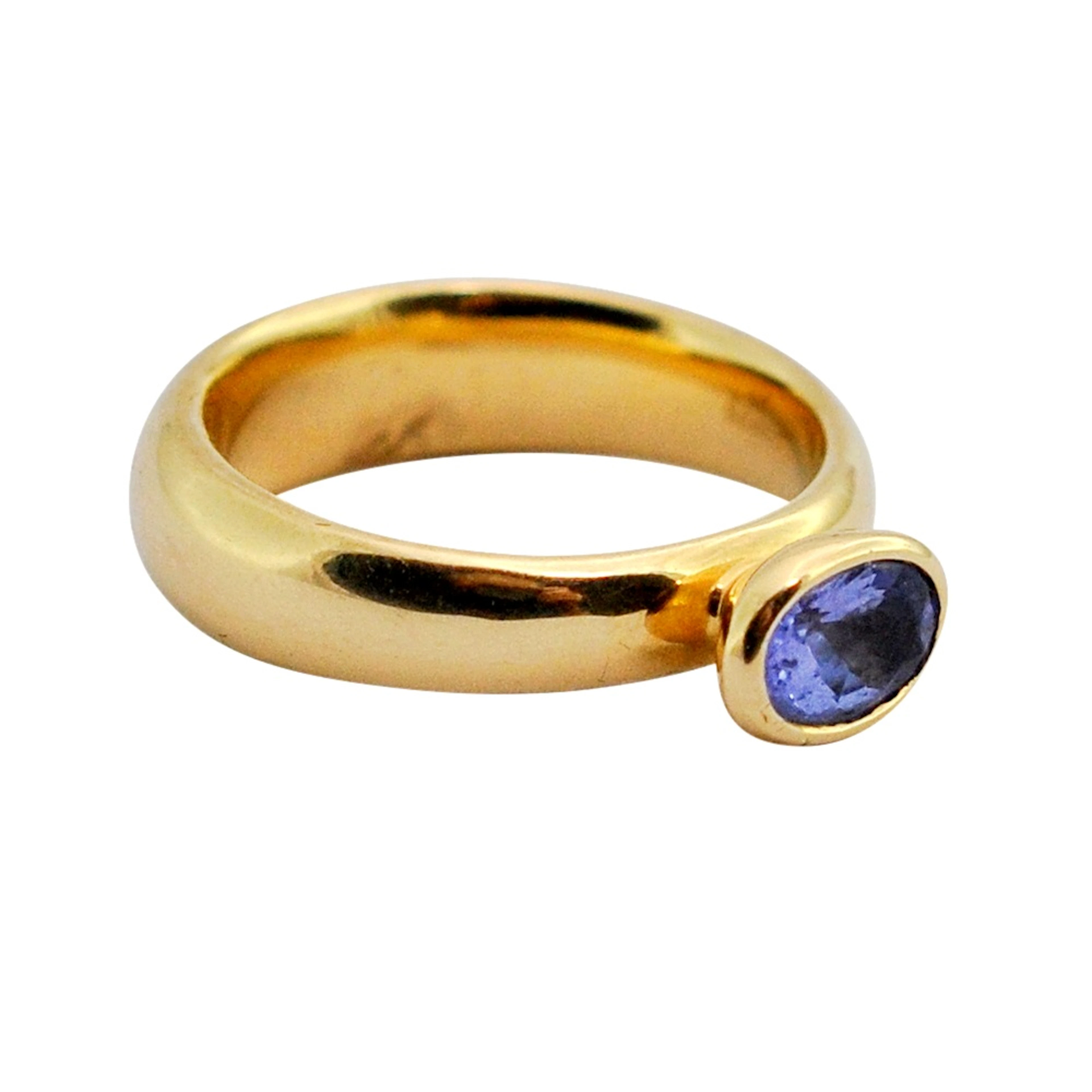 Tanzanite 18ct Gold Band Ring