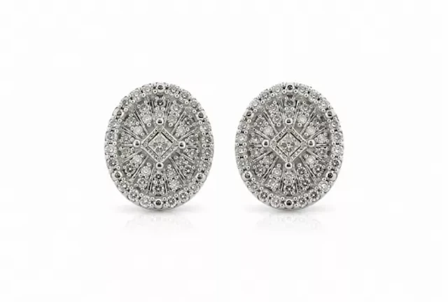 9ct White Gold Oval Cluster Diamond Stud Earring 0.25 Carats