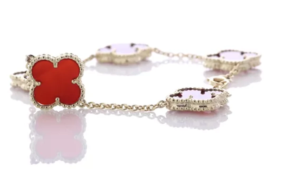 9ct Yellow Gold Vintage Alhambra Gold And Red Agate Bracelet 11.20 Carats