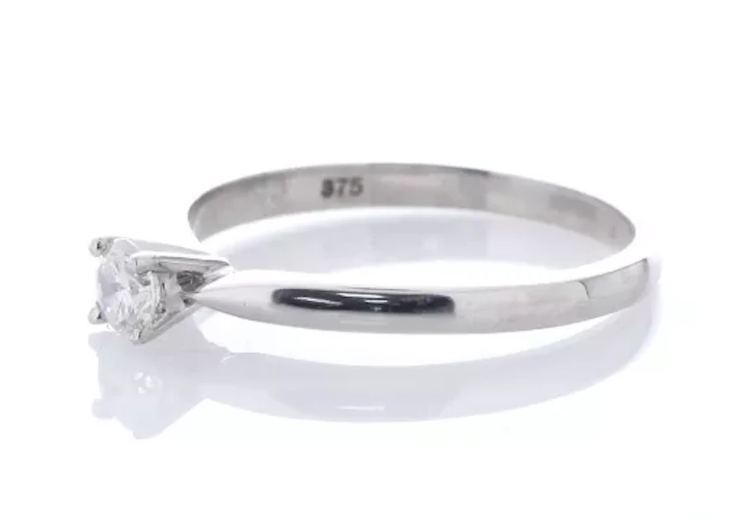 9ct White Gold Single Stone Claw Set Diamond Ring 0.22 Carats