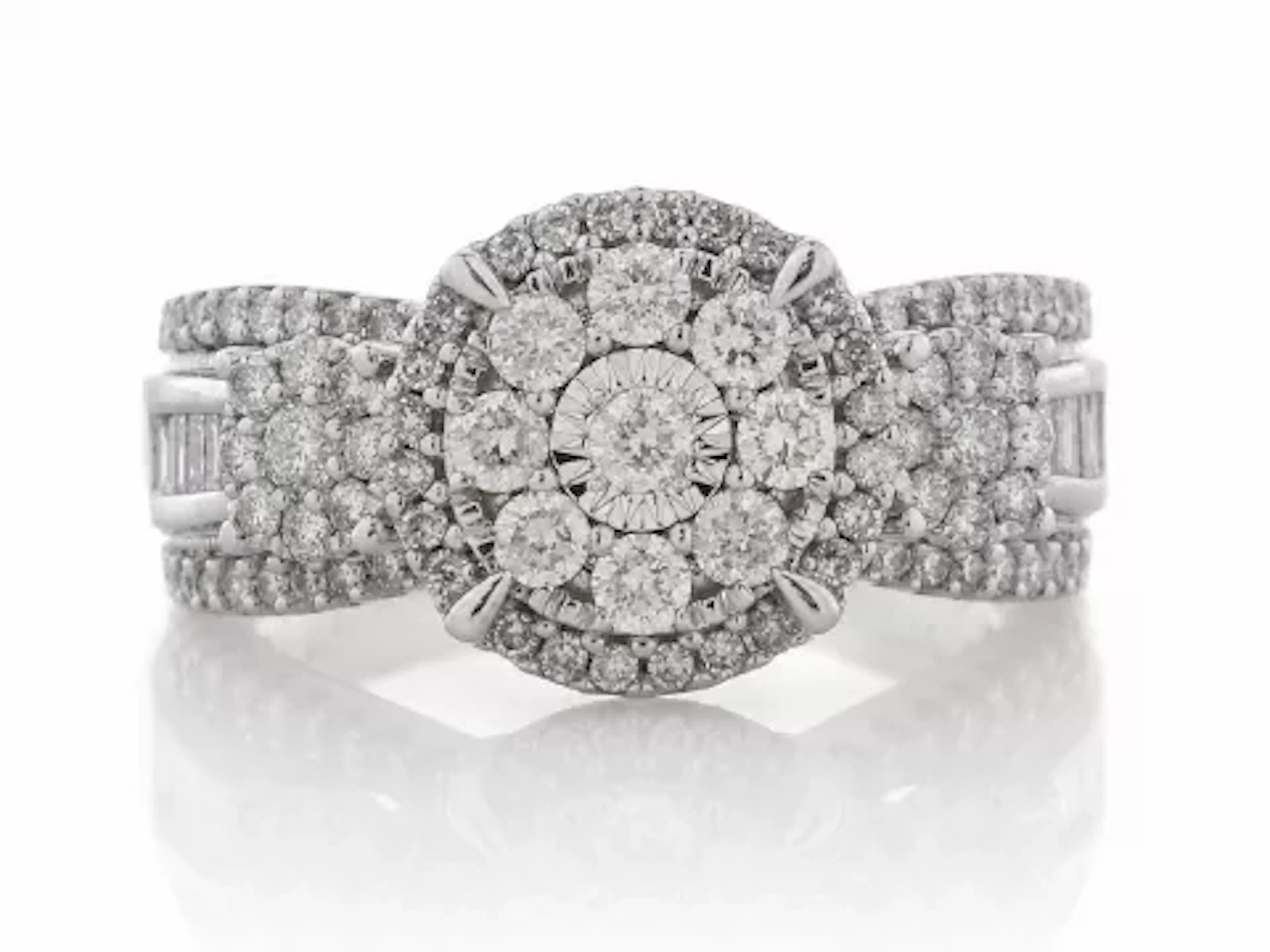 9ct White Gold Cocktail Diamond Ring 1.00 Carats