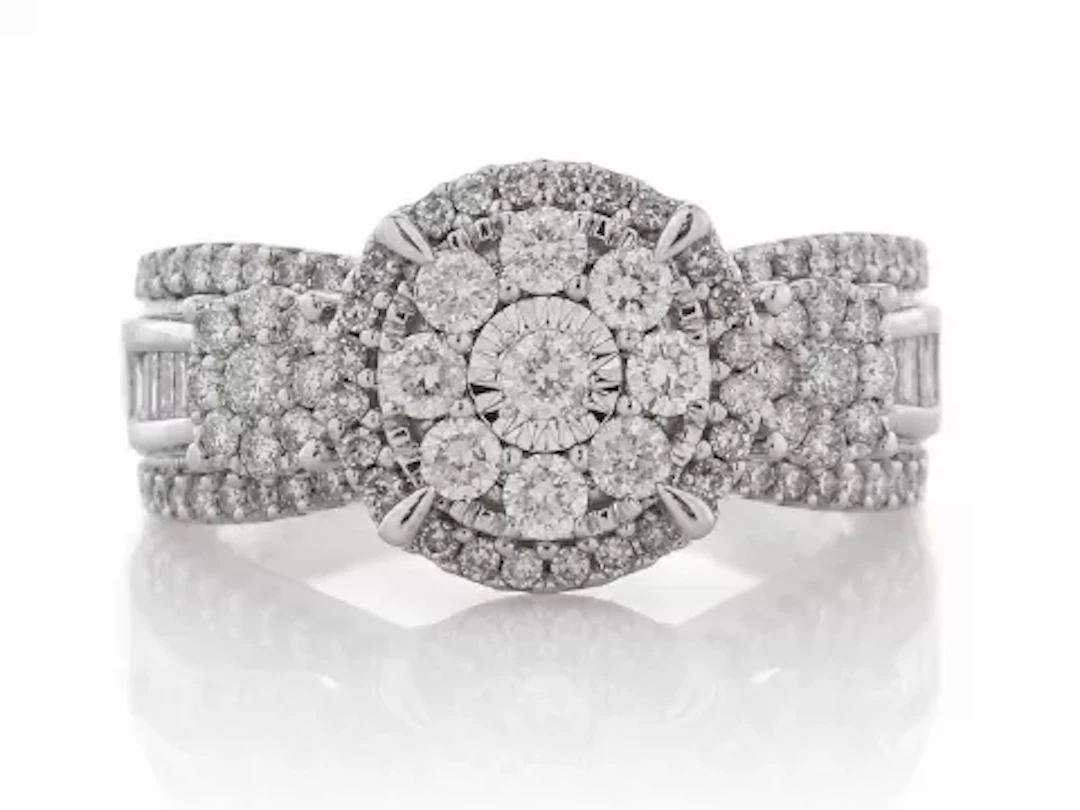 9ct White Gold Cocktail Diamond Ring 1.00 Carats