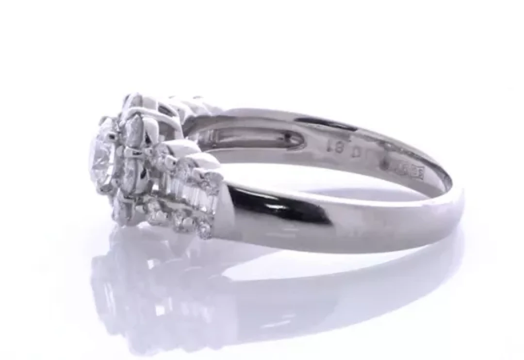 Platinum Ladies Dress Diamond Ring 1.15 Carats