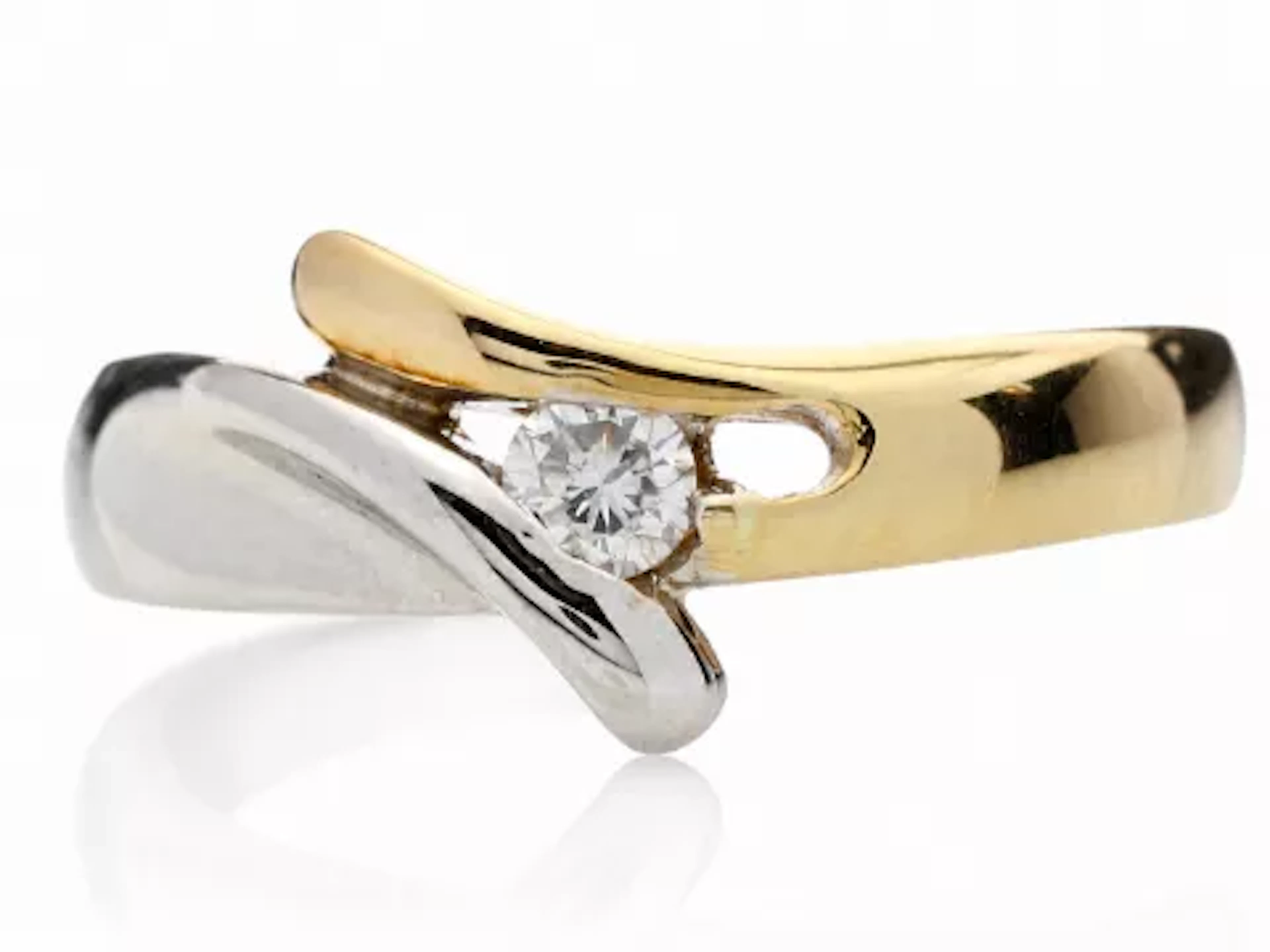 18ct Single Stone Illusion Set Diamond Ring 0.15 Carats