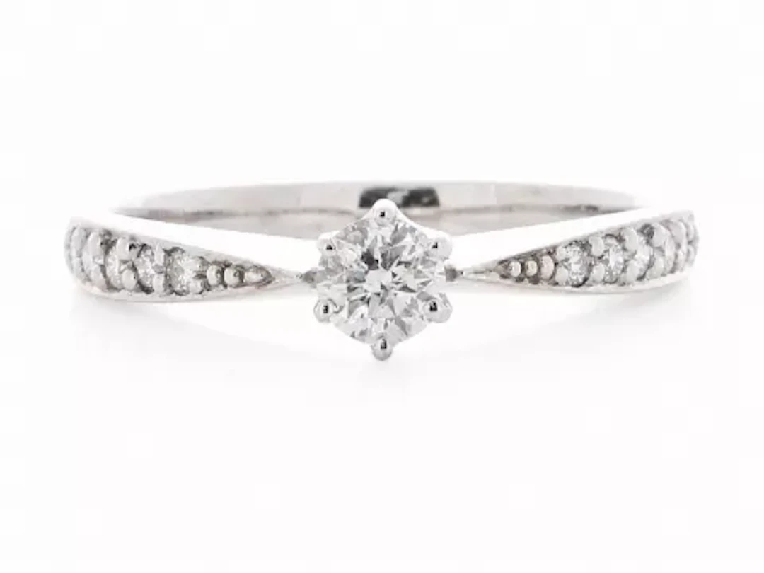 18ct White Gold Single Stone Diamond Ring With Stone Set Shoulders