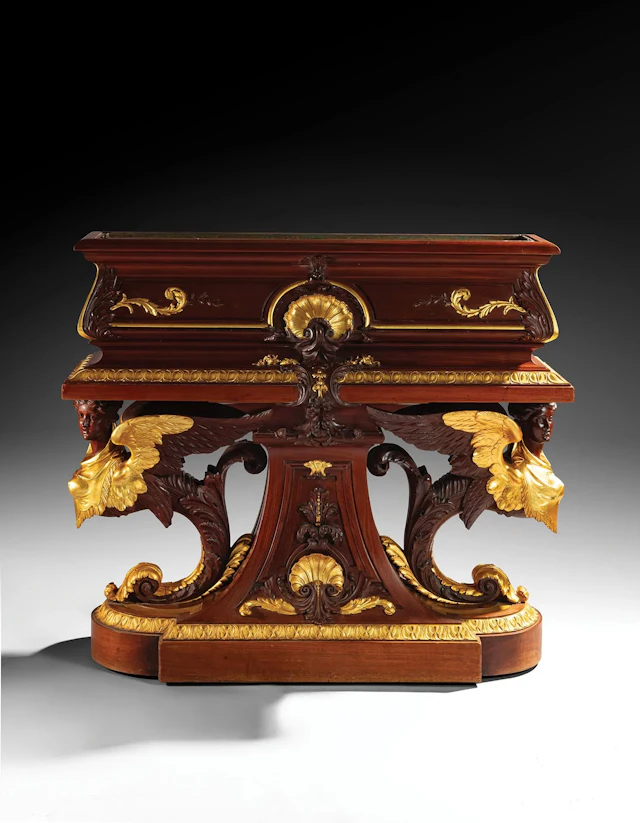 Large wooden planter, richly carved and gilded. - Lot 38