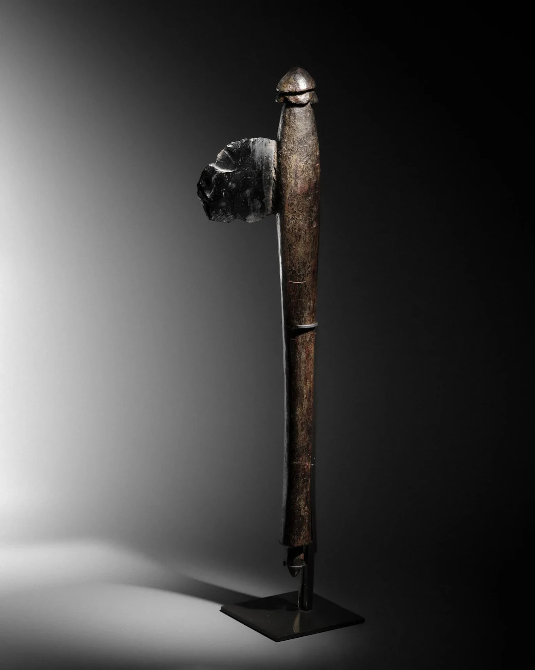 BATTLE AXE - Lot 21