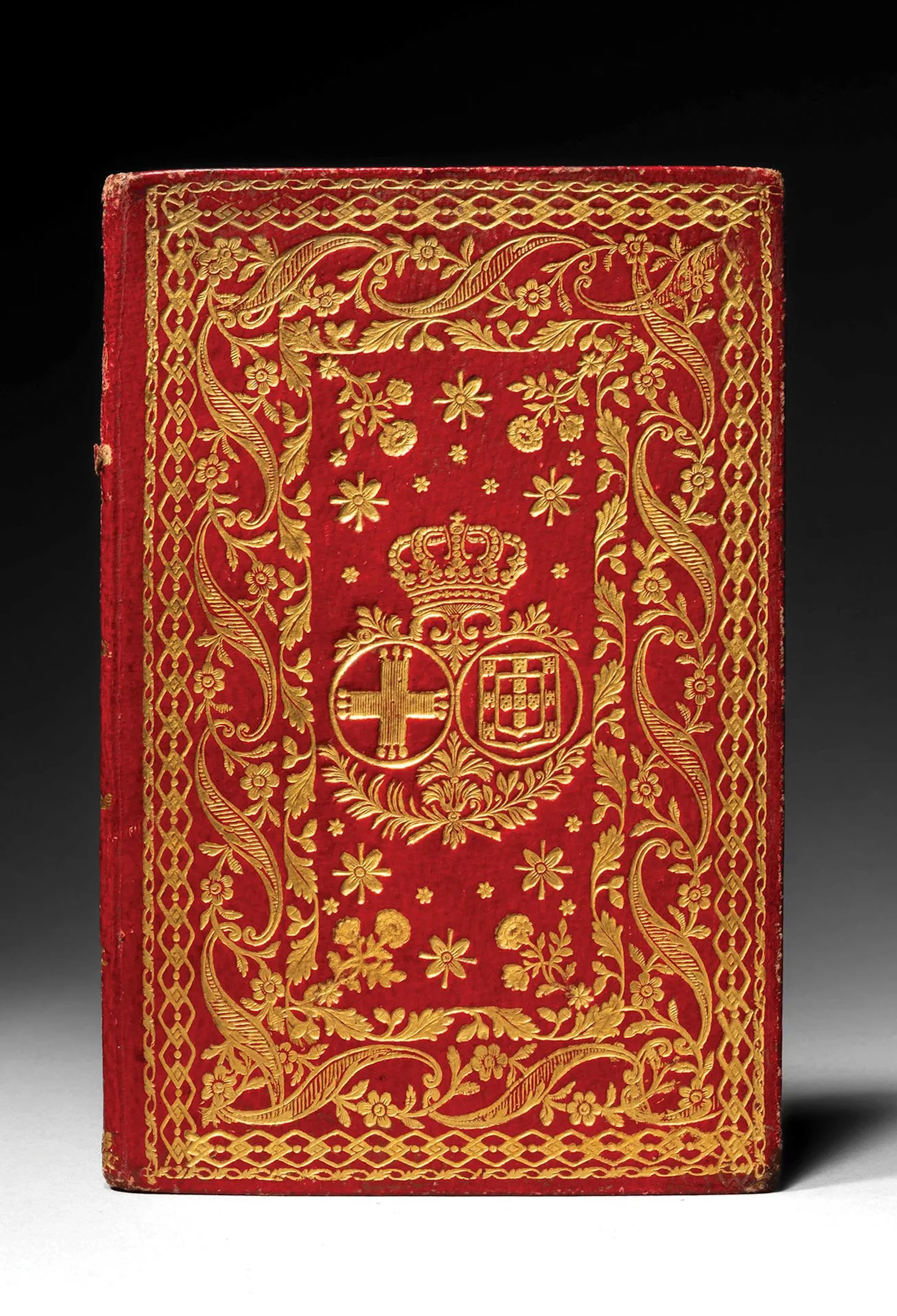 Devotional items and gifts dedicated to the Portuguese mirac - Lot 55