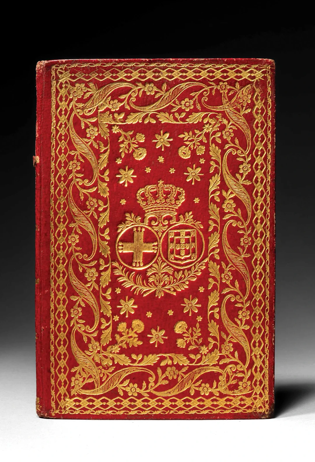 Devotional items and gifts dedicated to the Portuguese mirac - Lot 55