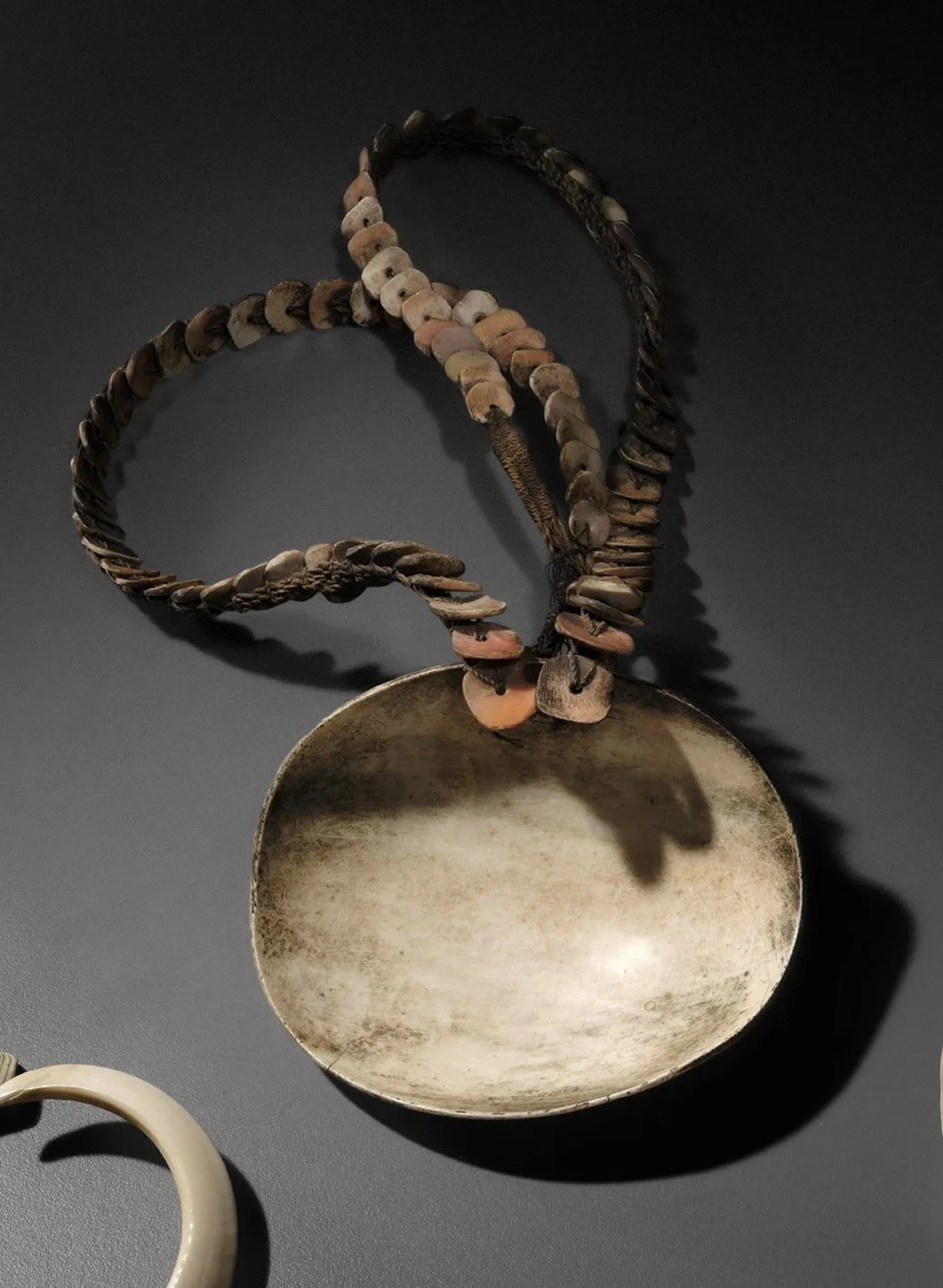 CHEST ORNAMENT - Lot 44