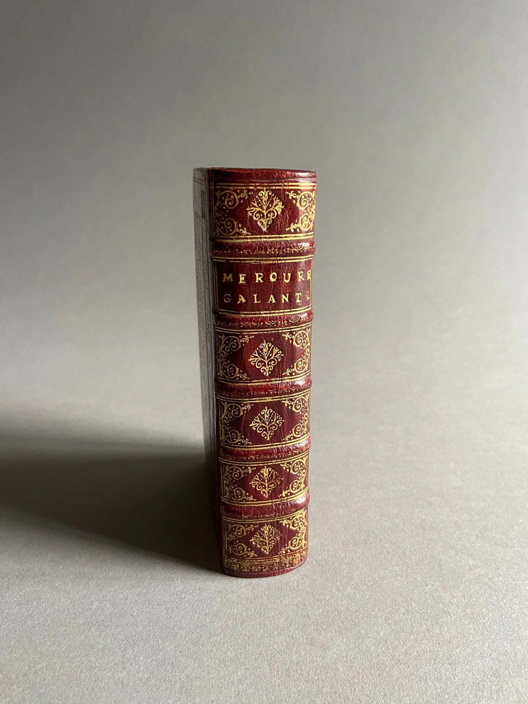 MERCURE GALANT, containing several true stories and everythi - Lot 118
