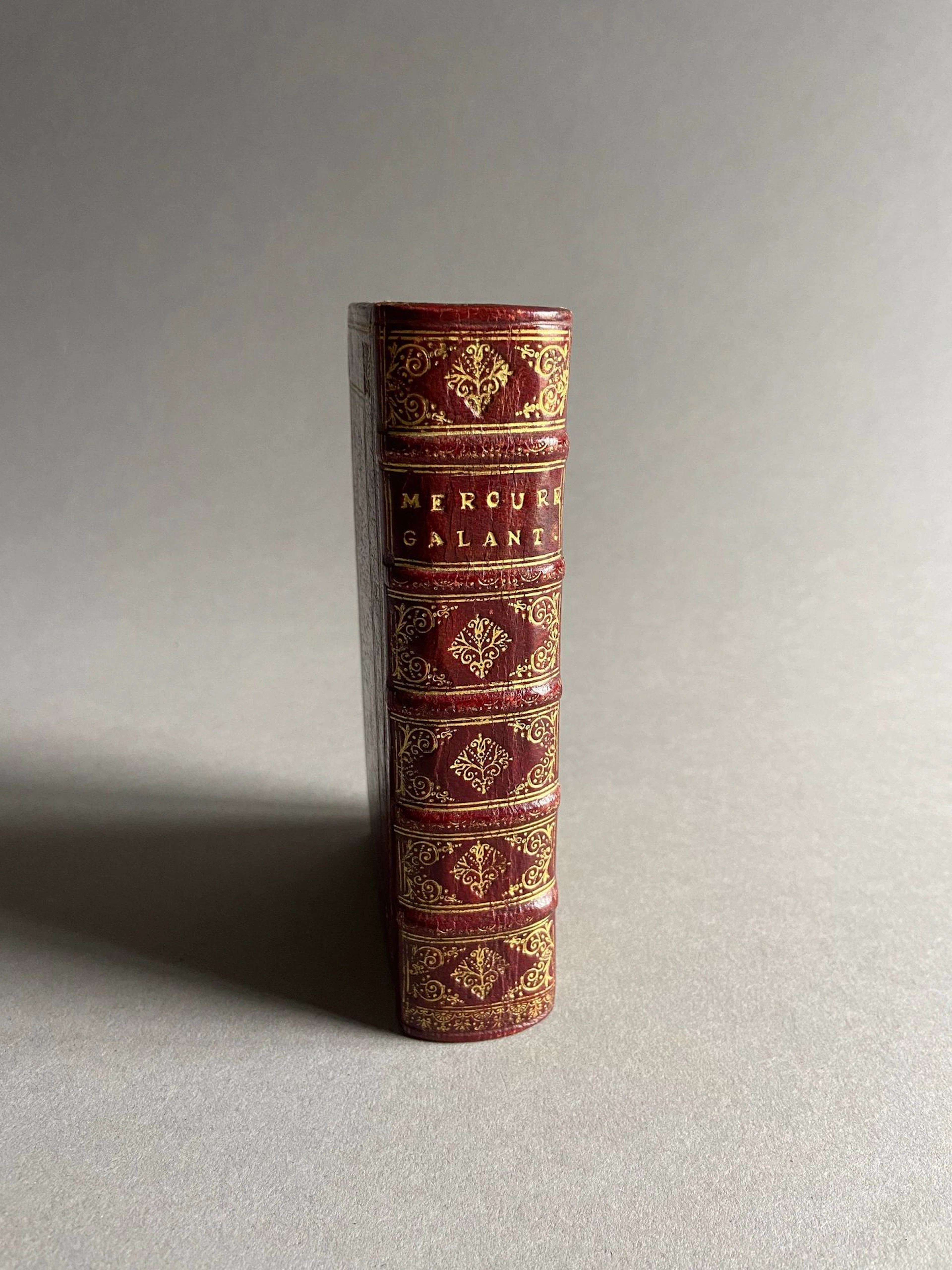 MERCURE GALANT, containing several true stories and everythi - Lot 118