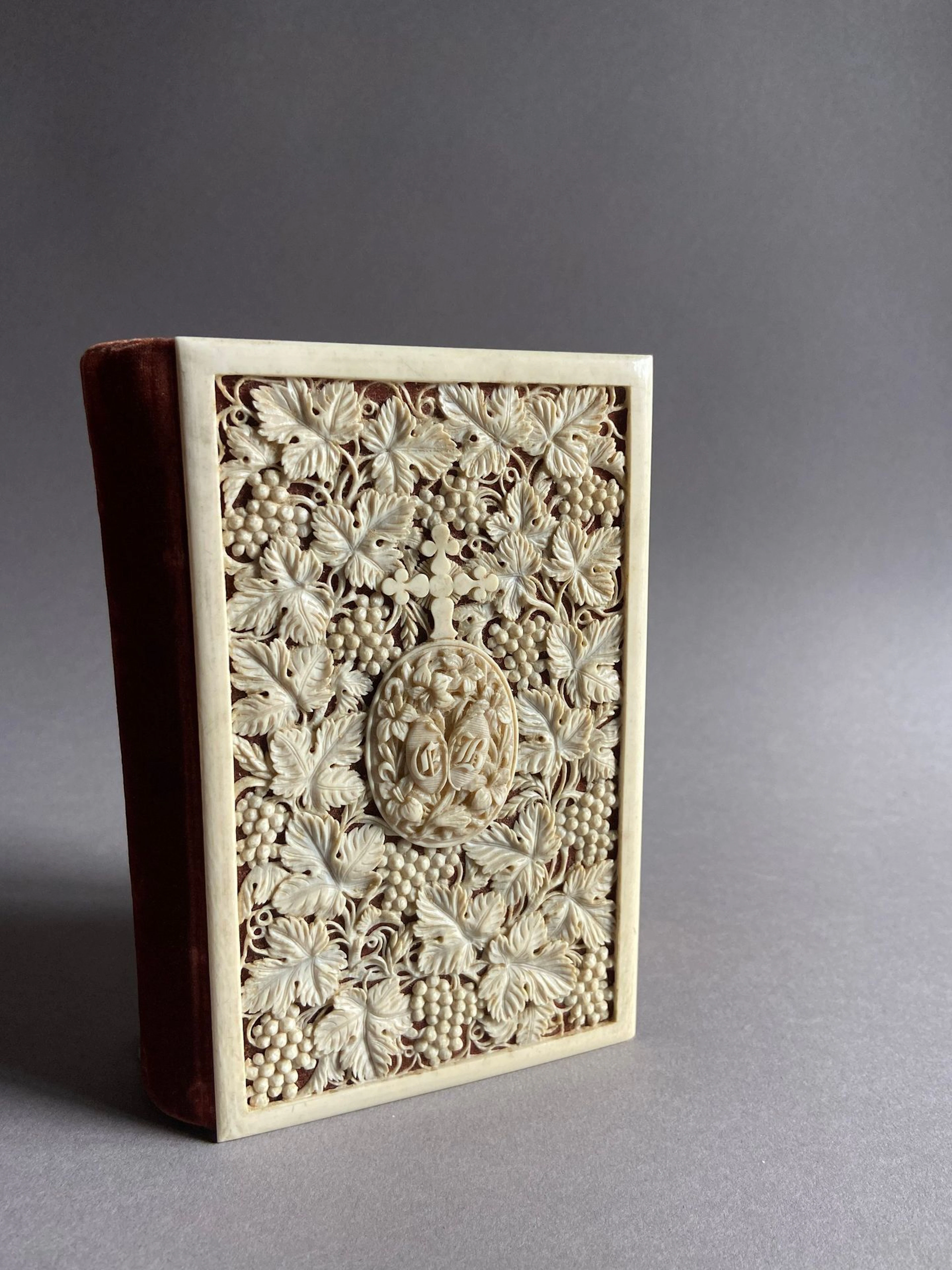 BINDING. — BOOK OF COMMON PRAYER (The). London, Samuel Bagst - Lot 204
