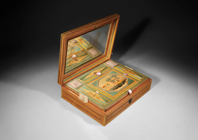 Rectangular sewing box made of straw marquetry. The lid is d - Lot 120