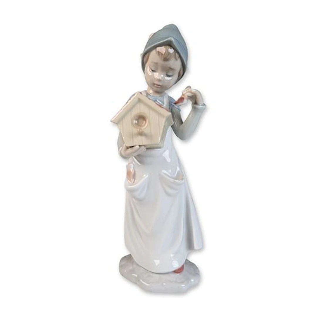 Lladro Porcelain Figurine A Brushstroke of Dreams 6891