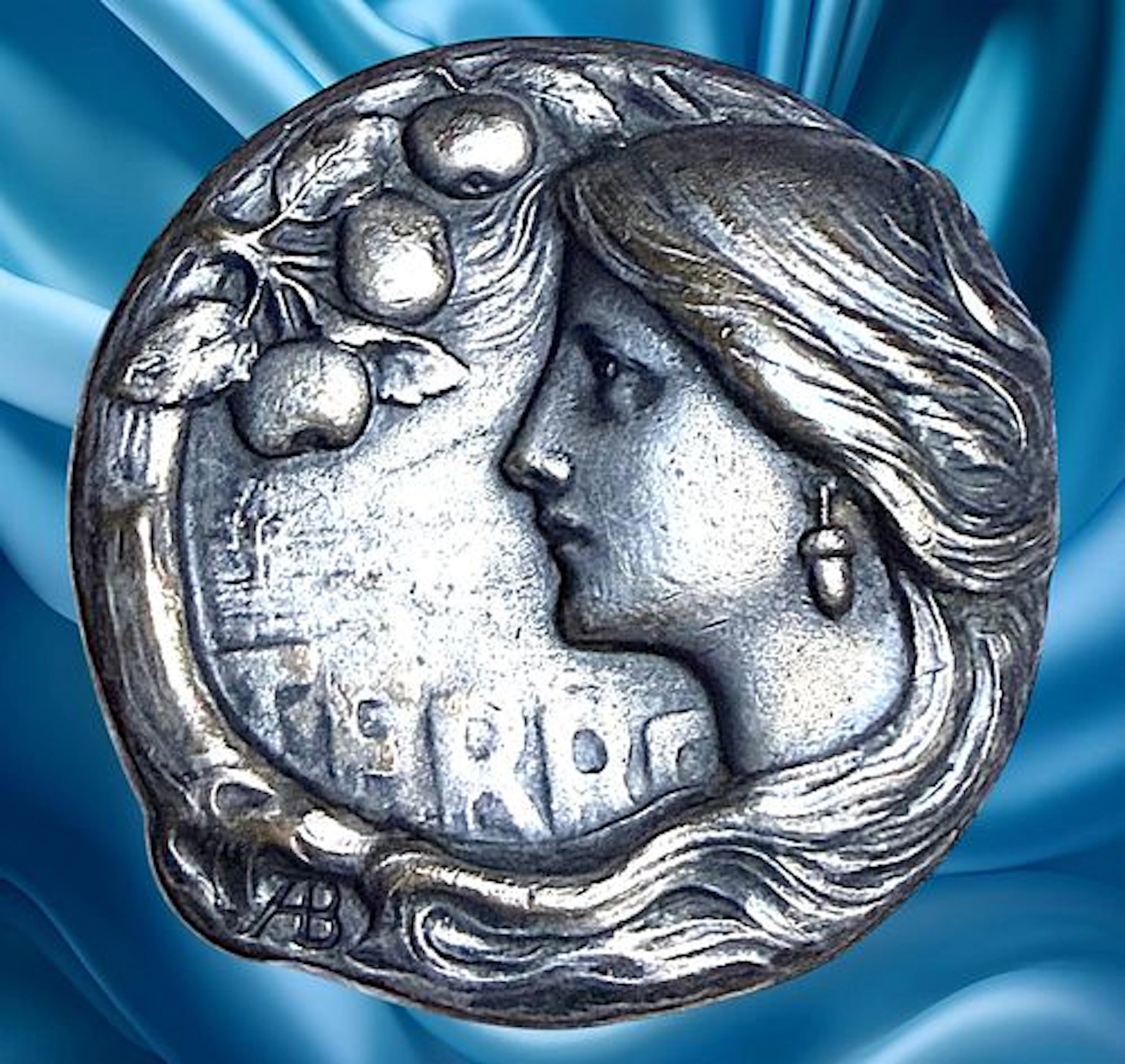 A DIVISION 1 SILVERED ART NOUVEAU ARMAND BARGAS BUTTON