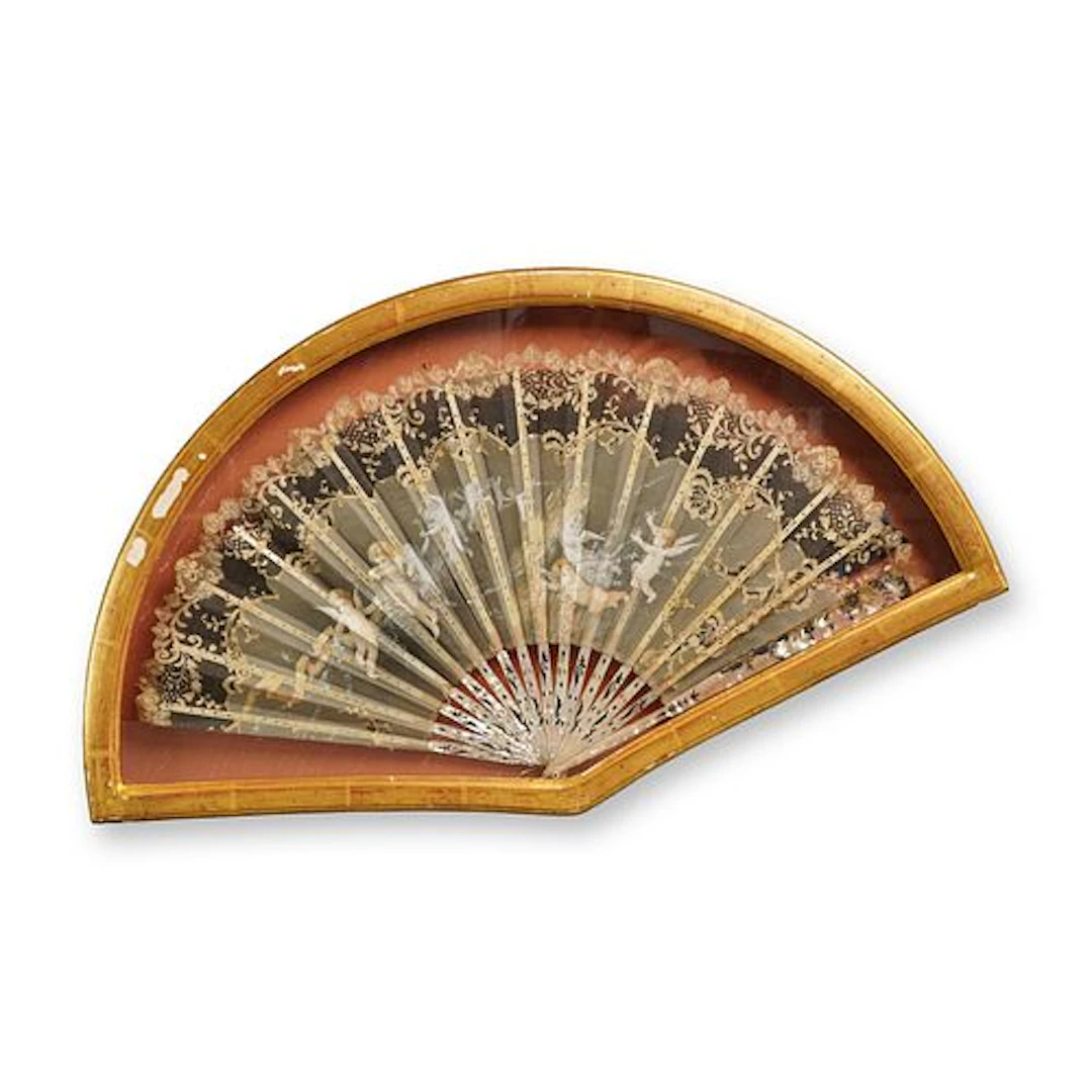 European Mother of Pearl Folding Fan with Putti and Garlands design