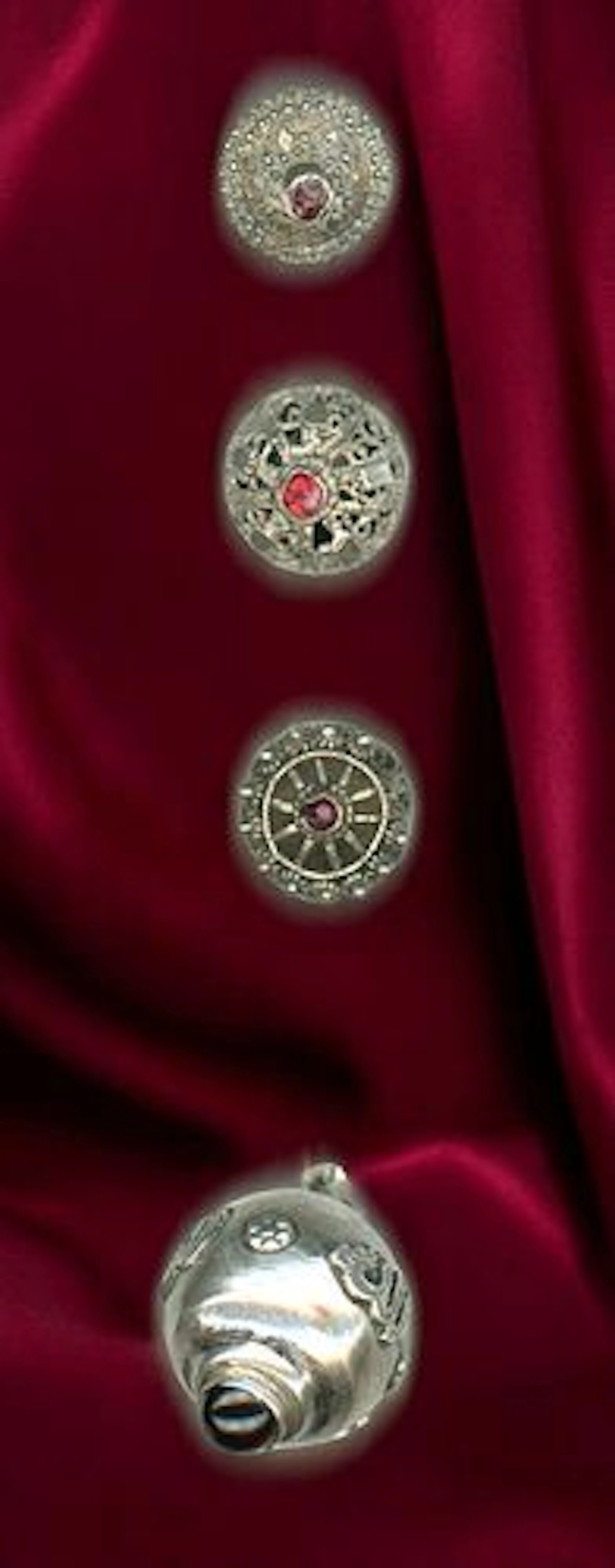 A SMALL CARD OF DIVISION ONE SILVER BUTTONS