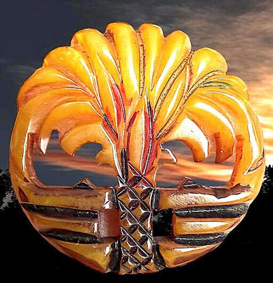 A DIVISION THREE CHUNKY BAKELITE BUTTON