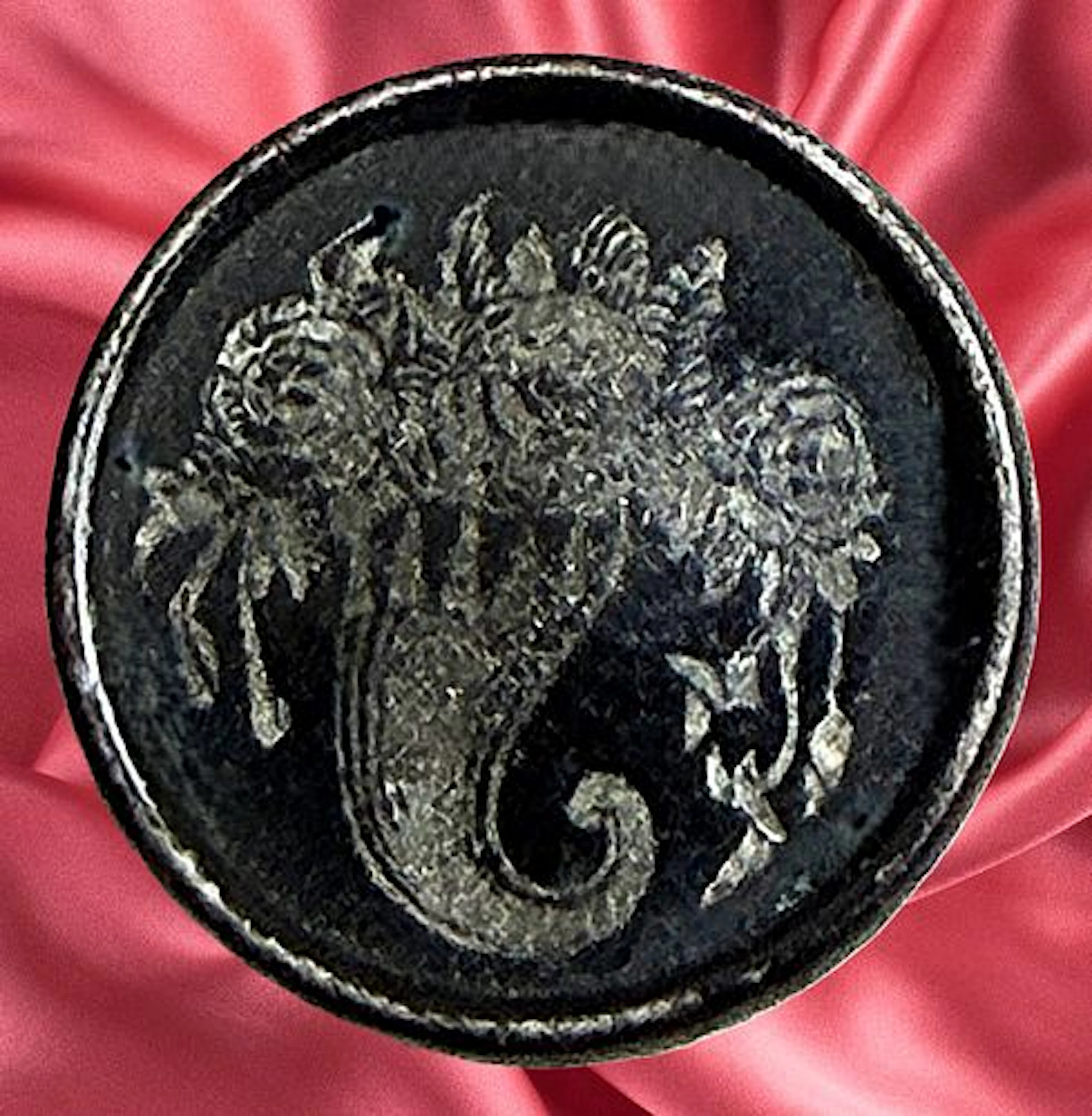 A DIVISION ONE UNUSUAL TUSSIE MUSSIE BUTTON