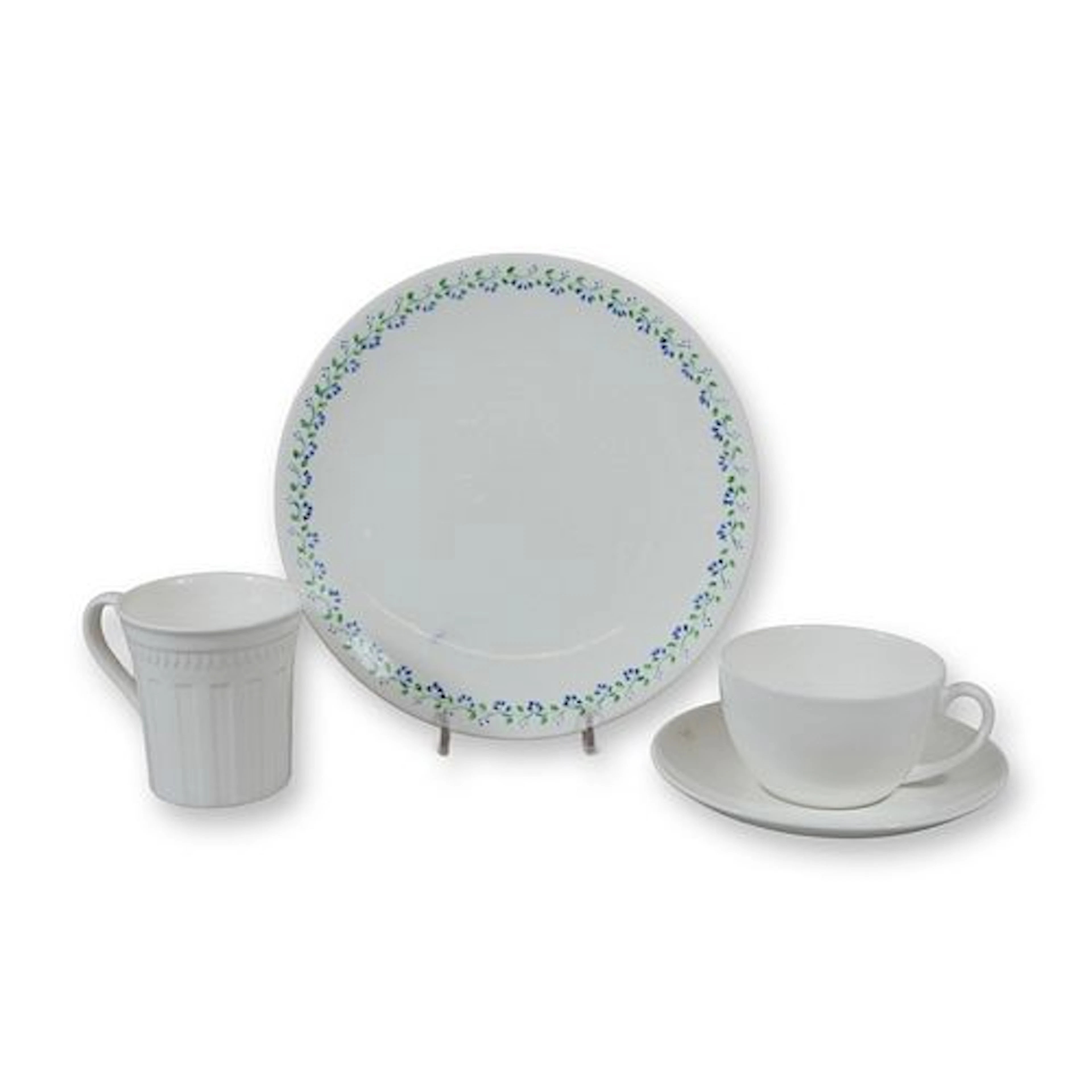 4pc Bone China Wedgwood Dishes: Dinner Plate, Teacup, Saucer, and Mug