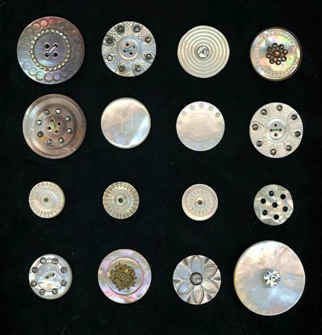 A CARD OF DIVISION ONE PEARL BUTTONS