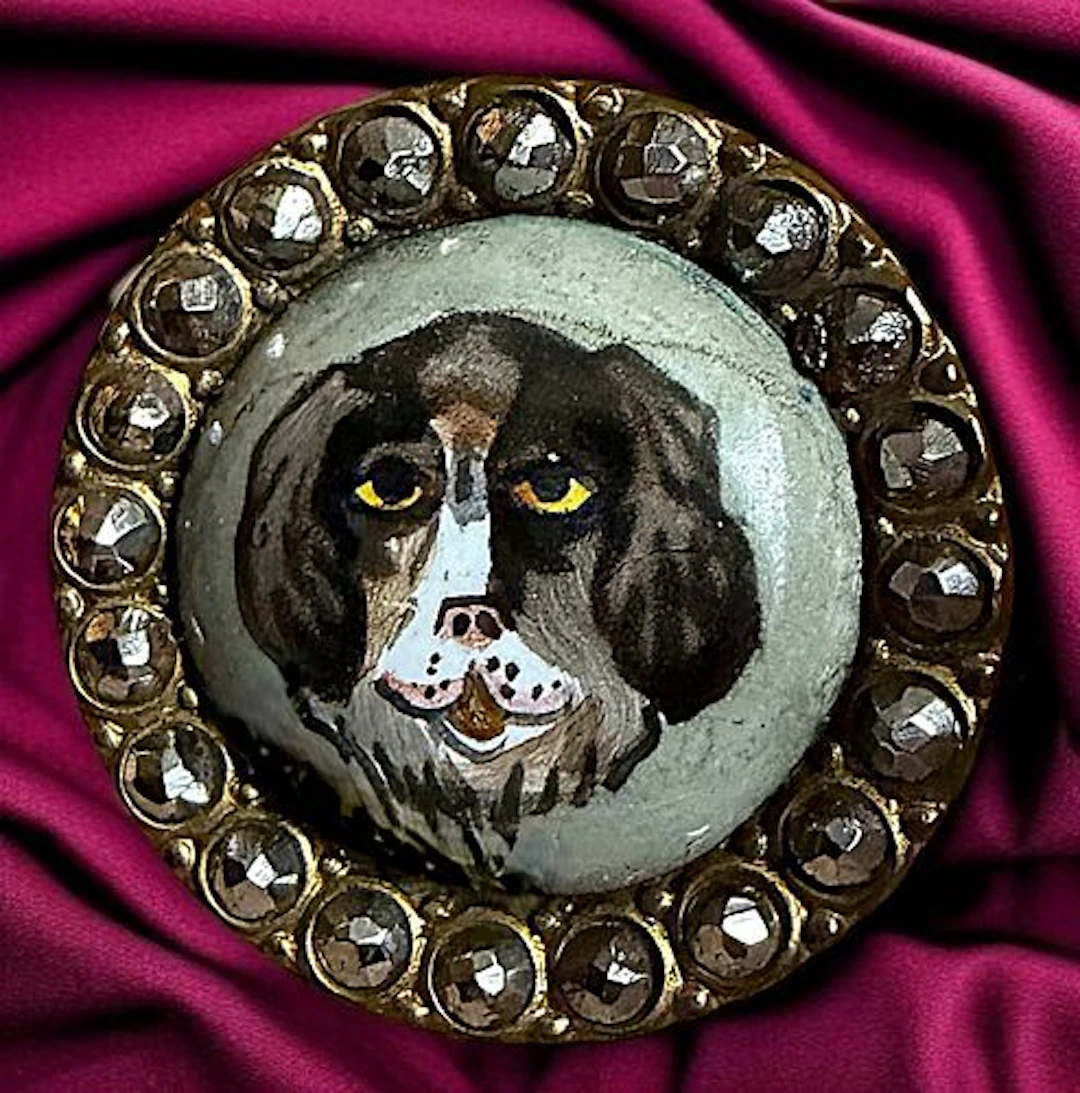 A DIVISION ONE HAND PAINTED ENAMEL BUTTON