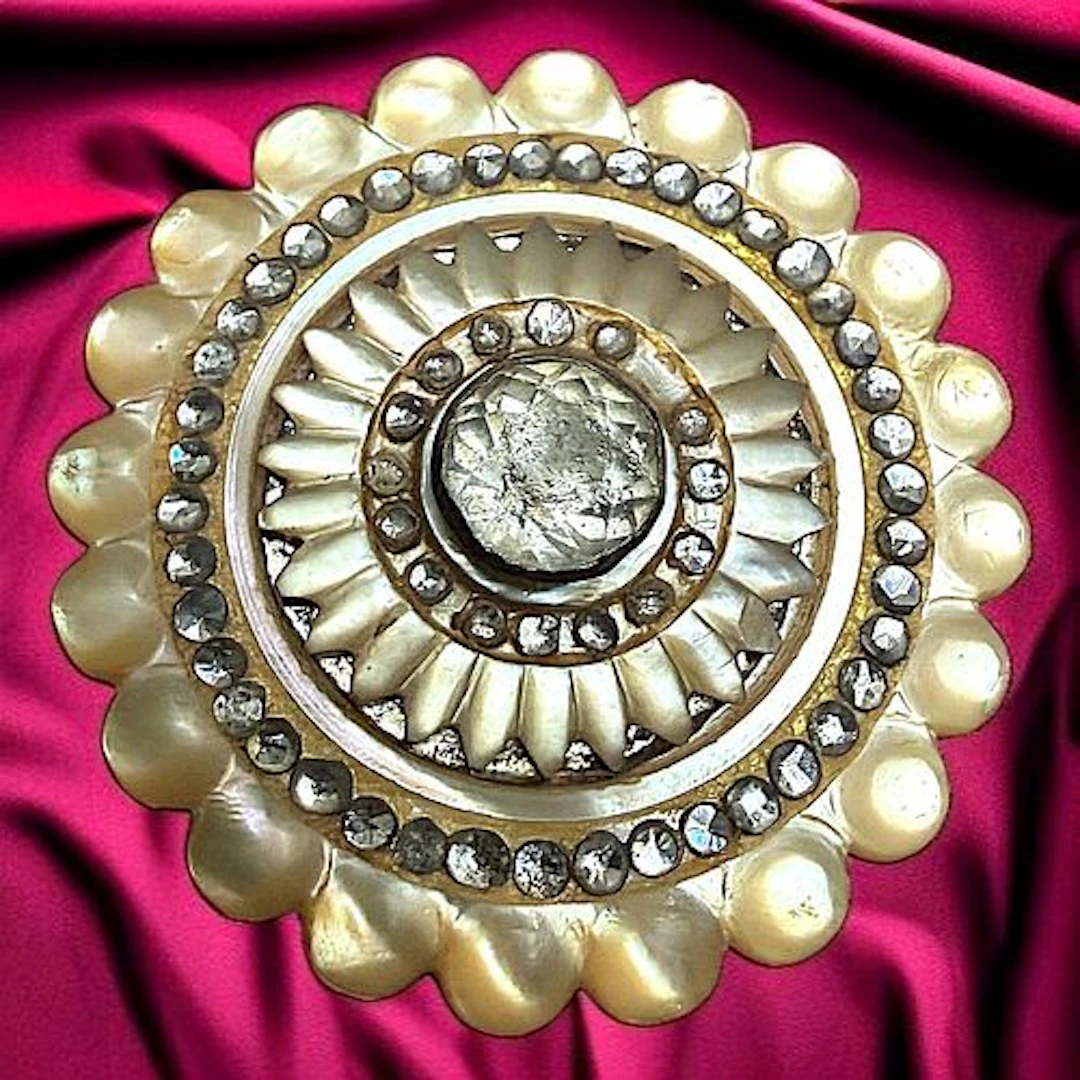 A DIVISION ONE PEARL AND PASTE BUTTON