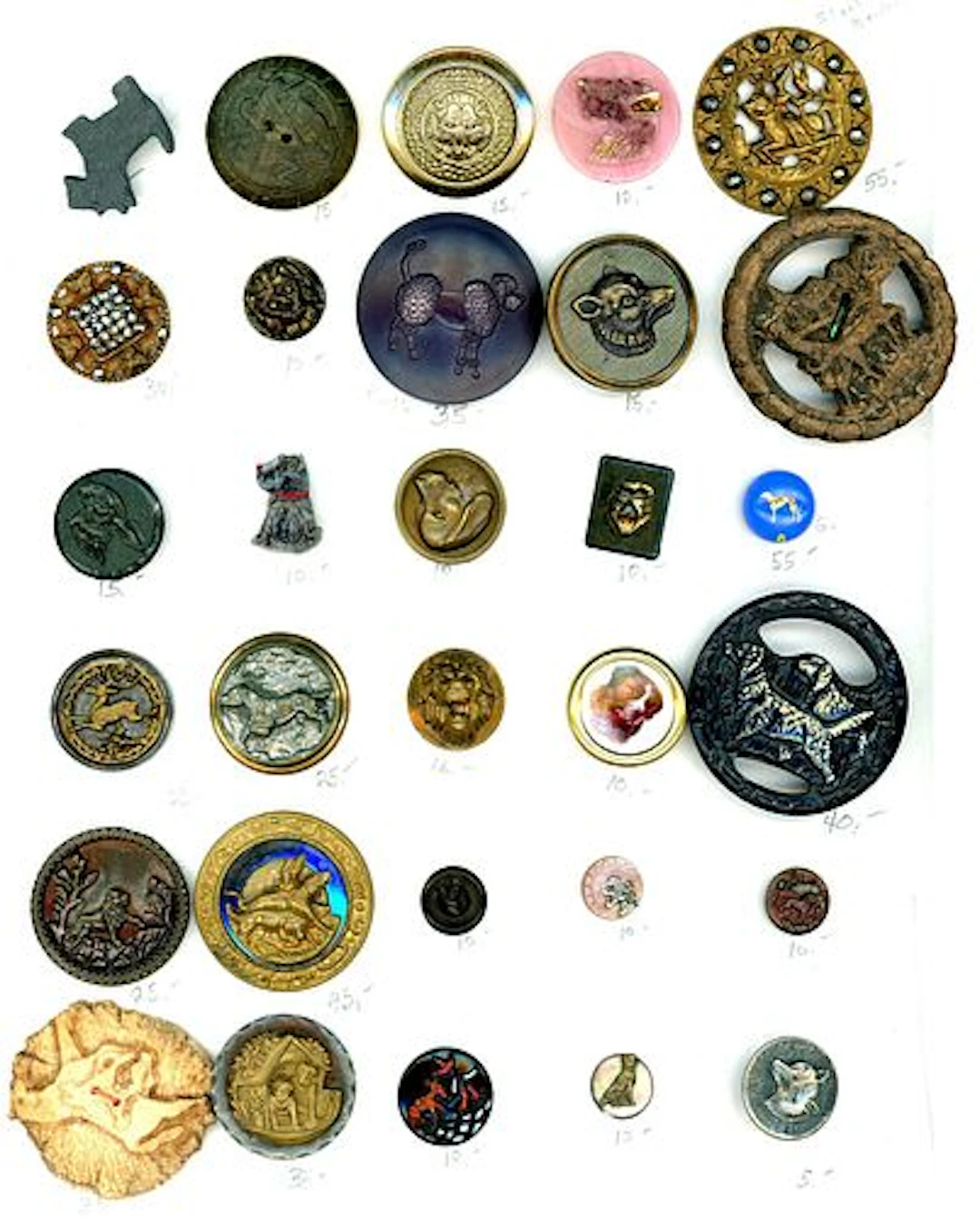 A CARD OF DIVISION 1 & 3 MOSTLY DOG BUTTONS