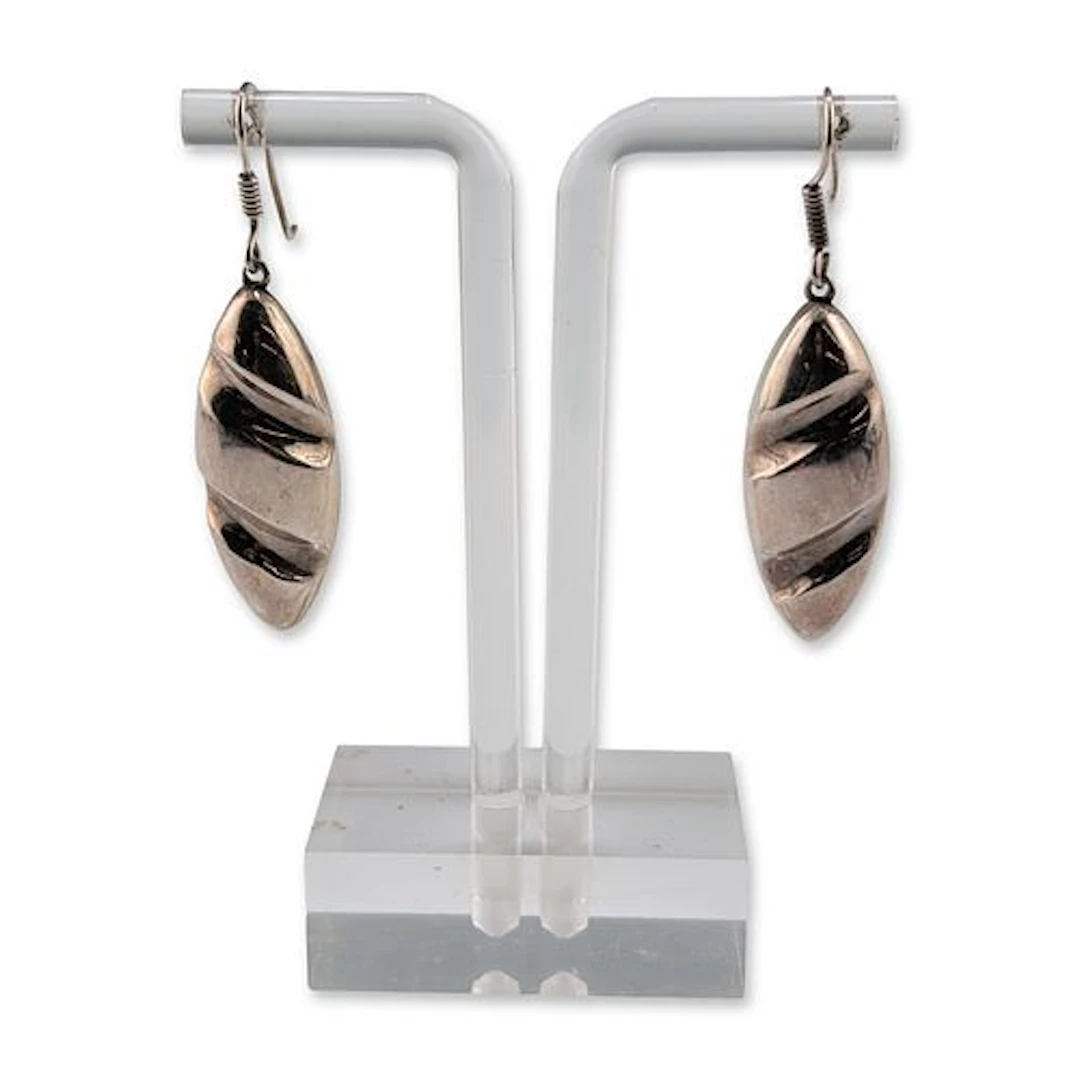 Taxco Mexican Sterling Silver Oval Shaped Drop Earrings