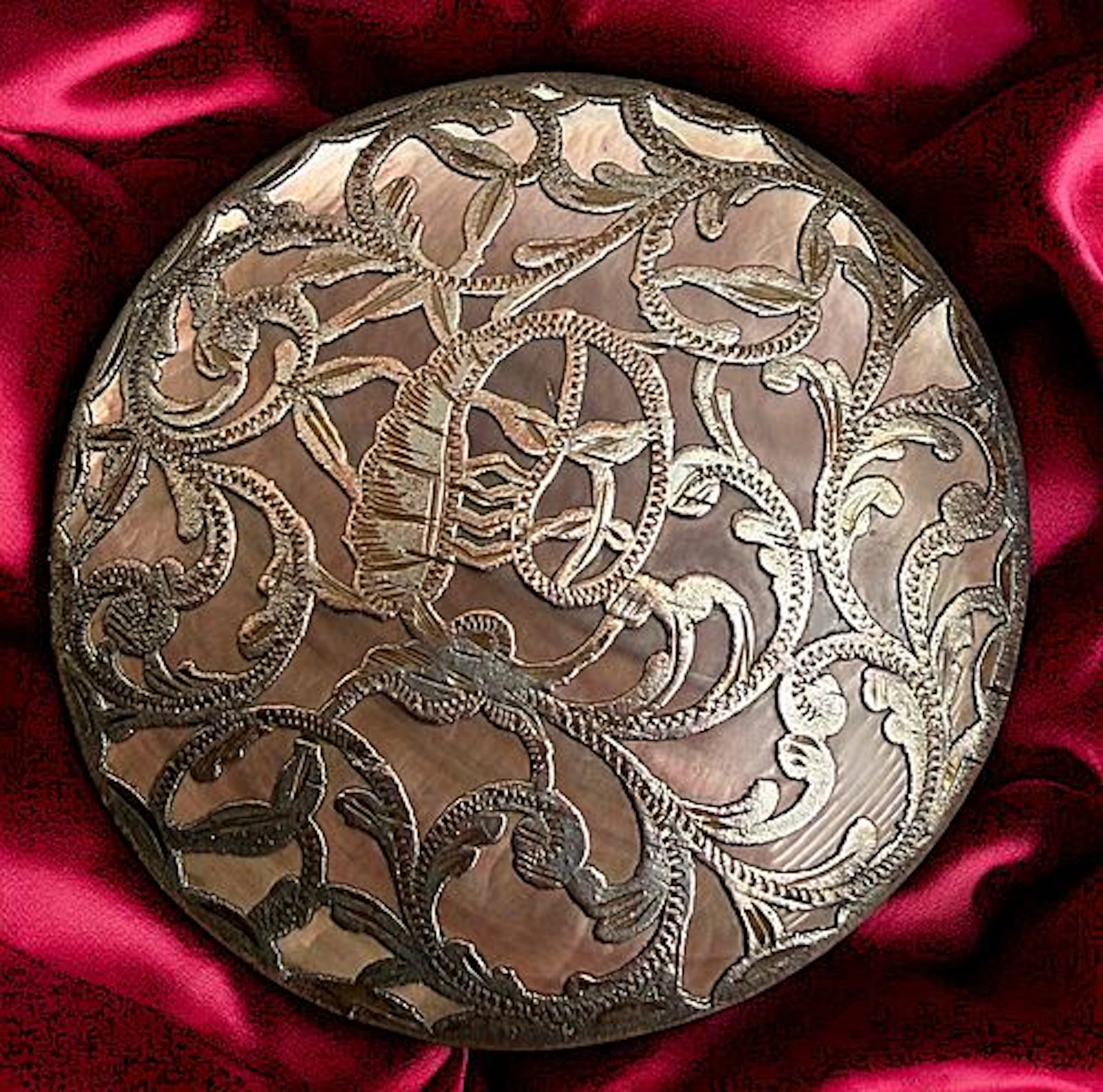 A DIVISION ONE ART NOUVEAU PEARL BACKGROUND BUTTON