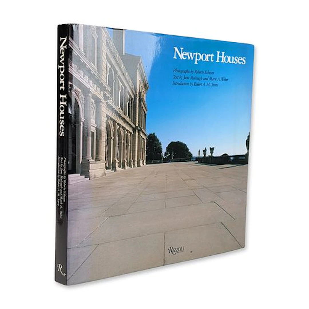 Schezen, Roberto. Newport Houses. Rizzoli, 1989. First Edition (DJ)