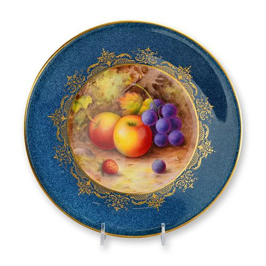 English Royal Worcester Hand-Painted Porcelain Cabinet Plate with