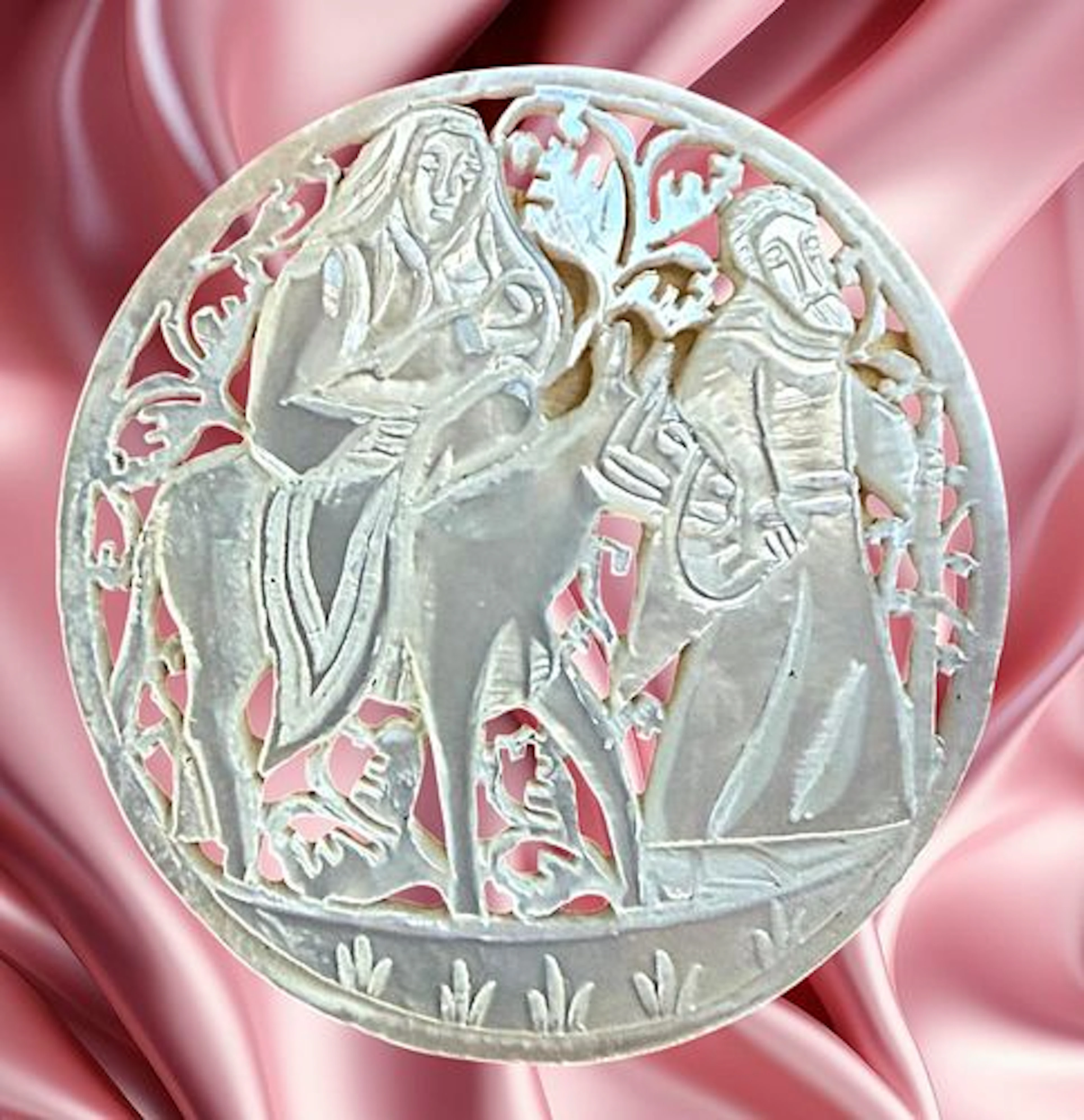 A DIVISION THREE EARLY BETHLEHEM PEARL BUTTON