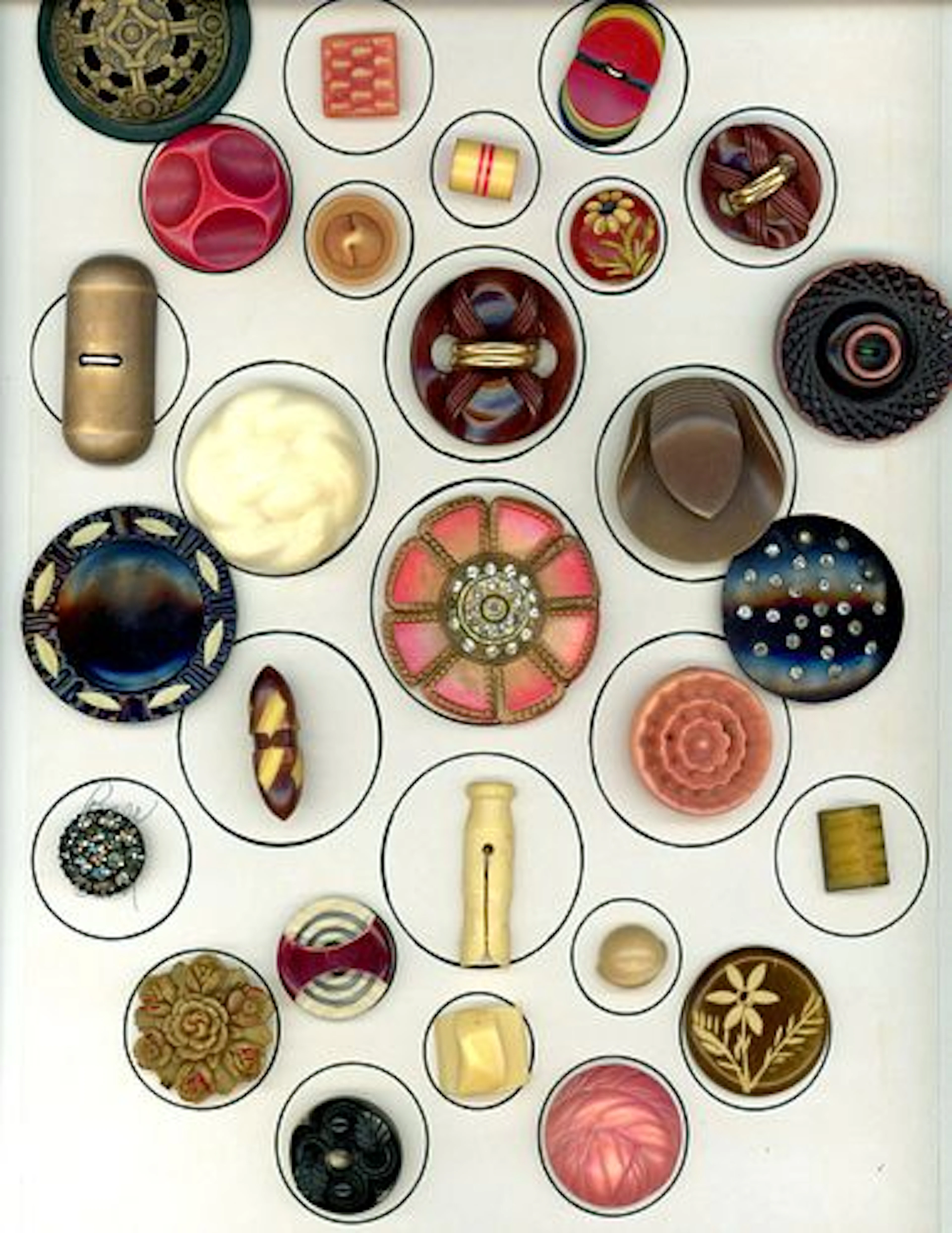 A CARD OF DIVISION ONE AND THREE CELLULOID BUTTONS