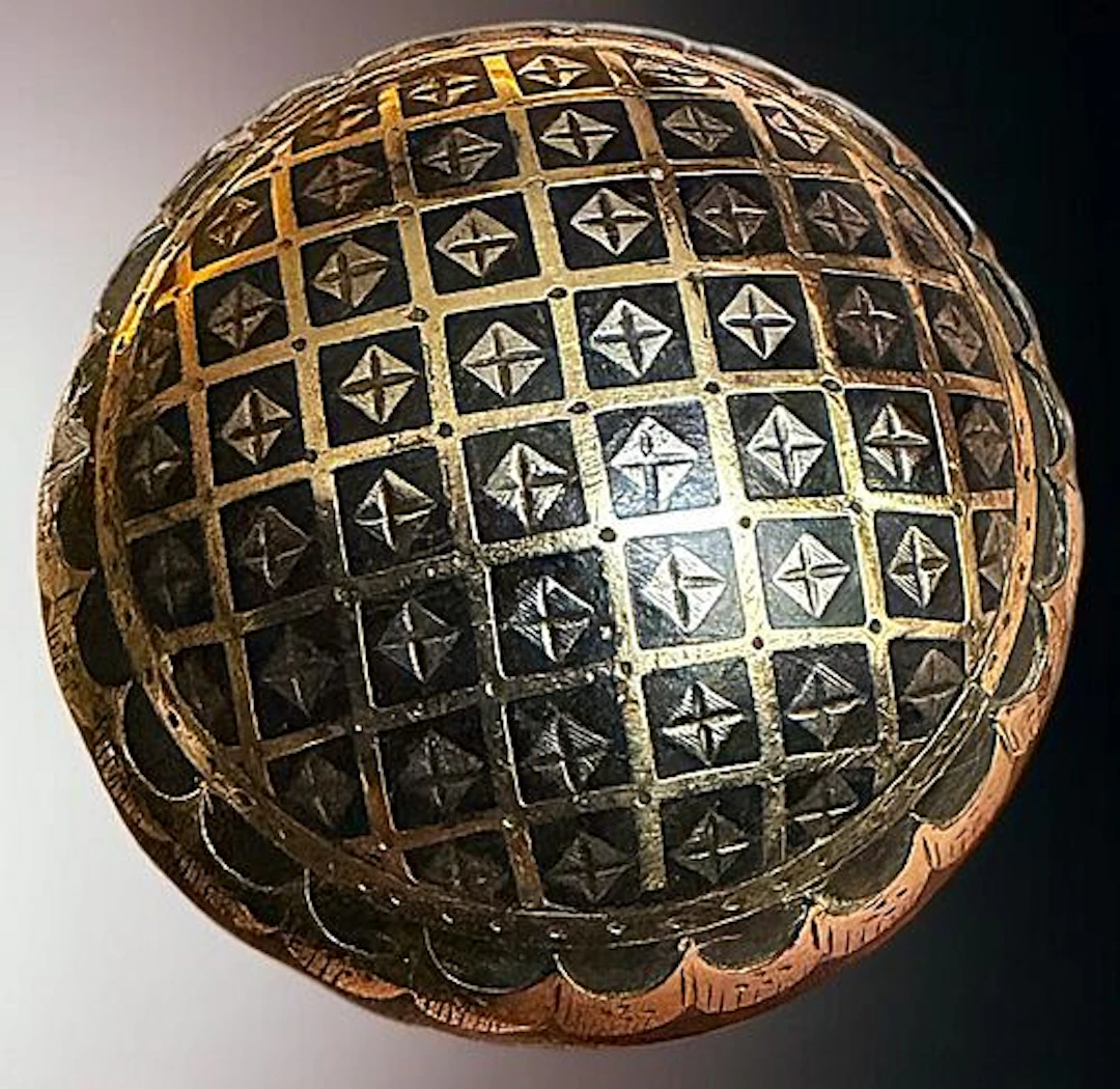 A RARE AND BEAUTIFUL DIVISION ONE INLAY BUTTON
