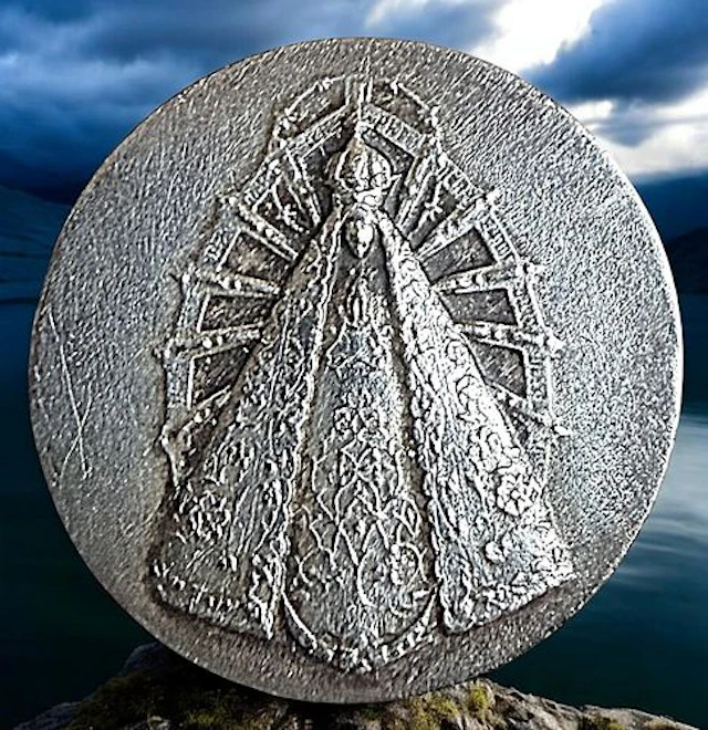 A DIVISION ONE THIRD AVENUE SILVER BUTTON