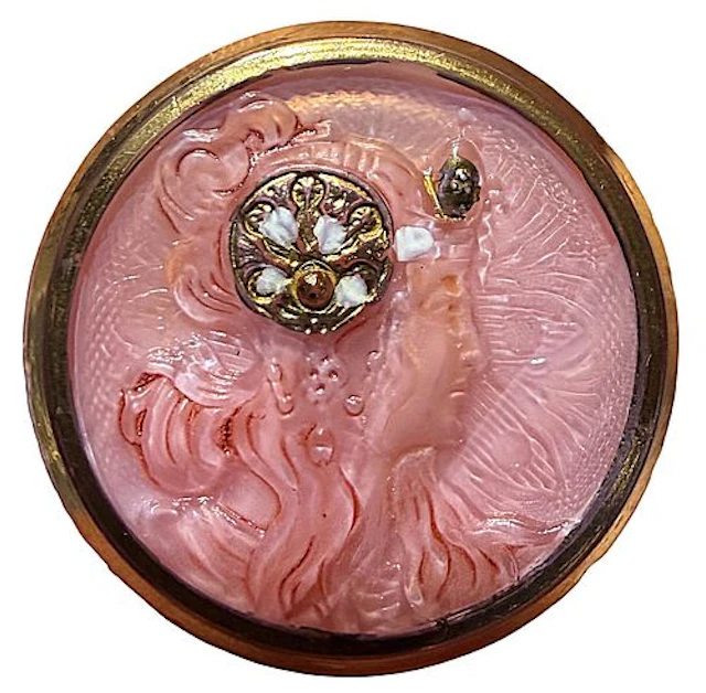 A DIVISIONJ ONE PICTORIAL GLASS BUTTON