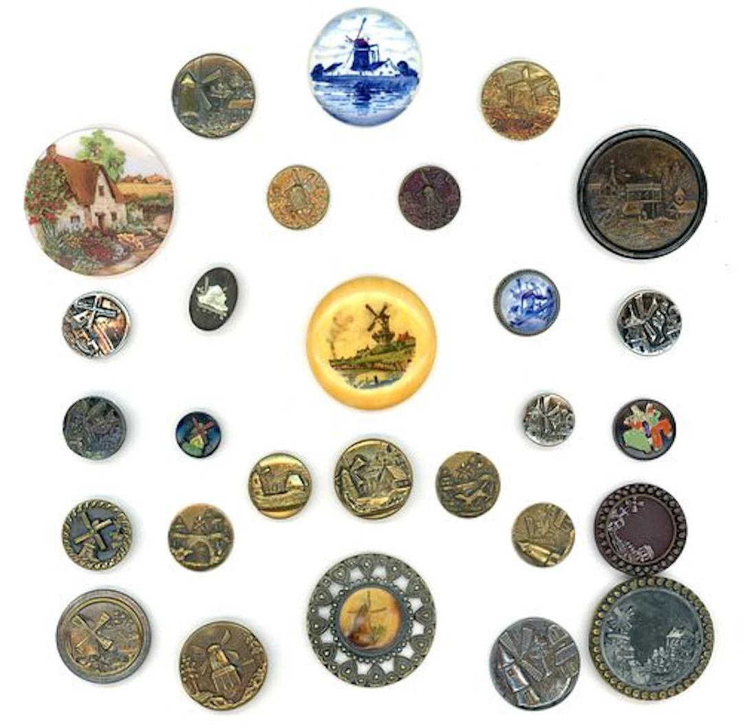 A CARD OF DIVISION 1 & 3 ARCHITECTURAL BUTTONS