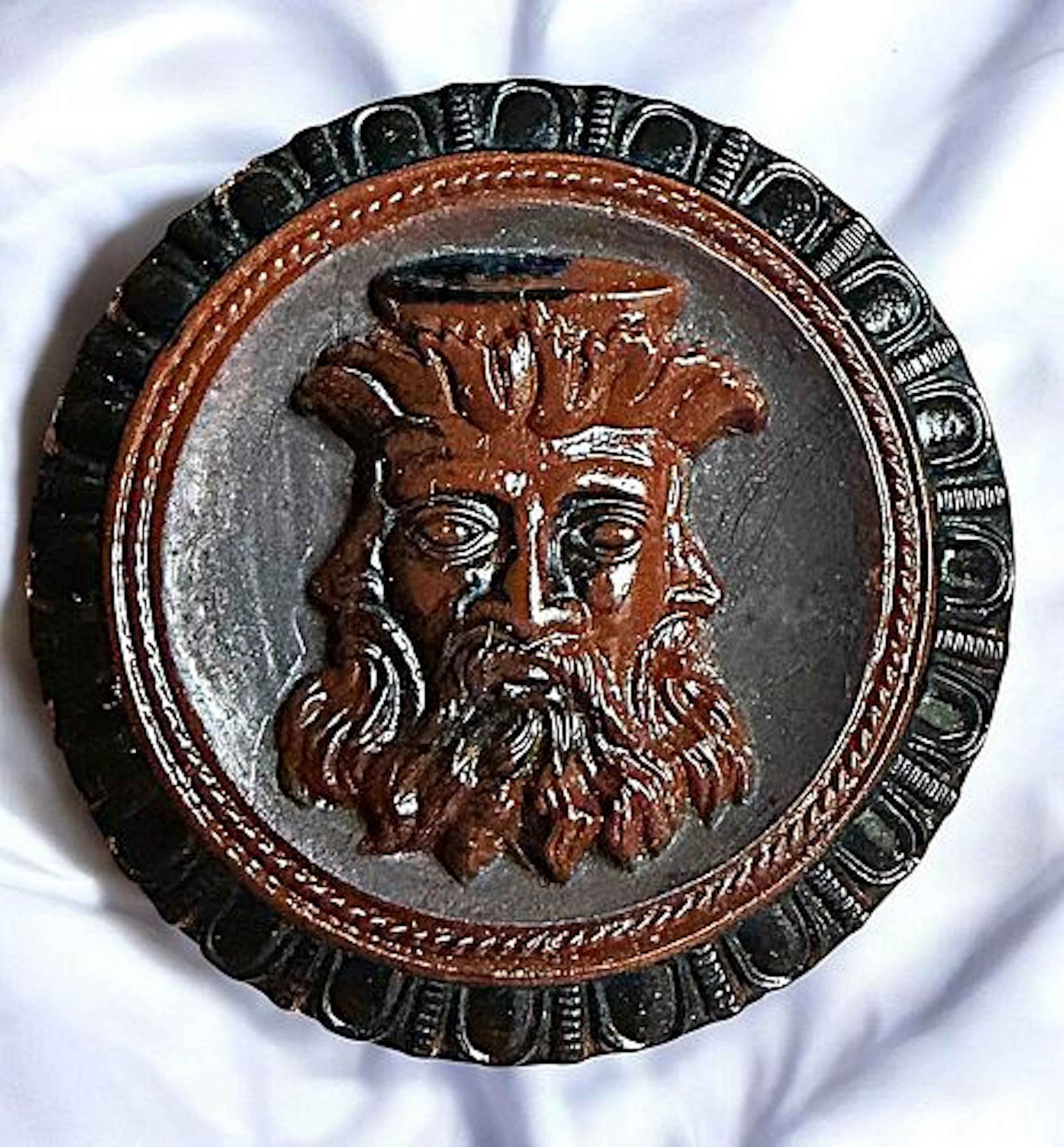 A DIVISION ONE GLASS PICTORIAL BUTTON