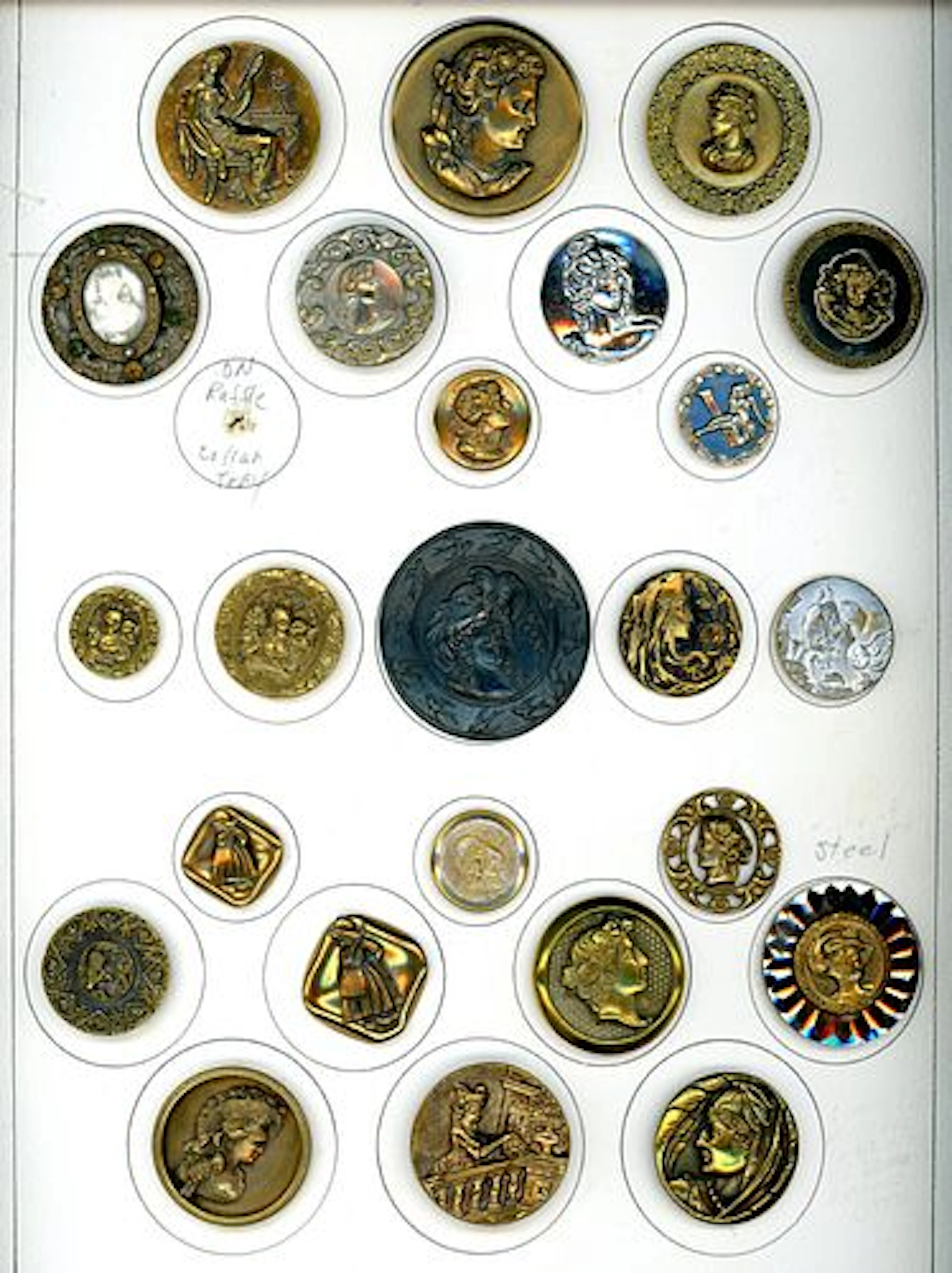 A CARD OF DIVISION ONE ASSORTED WOMEN BUTTONS