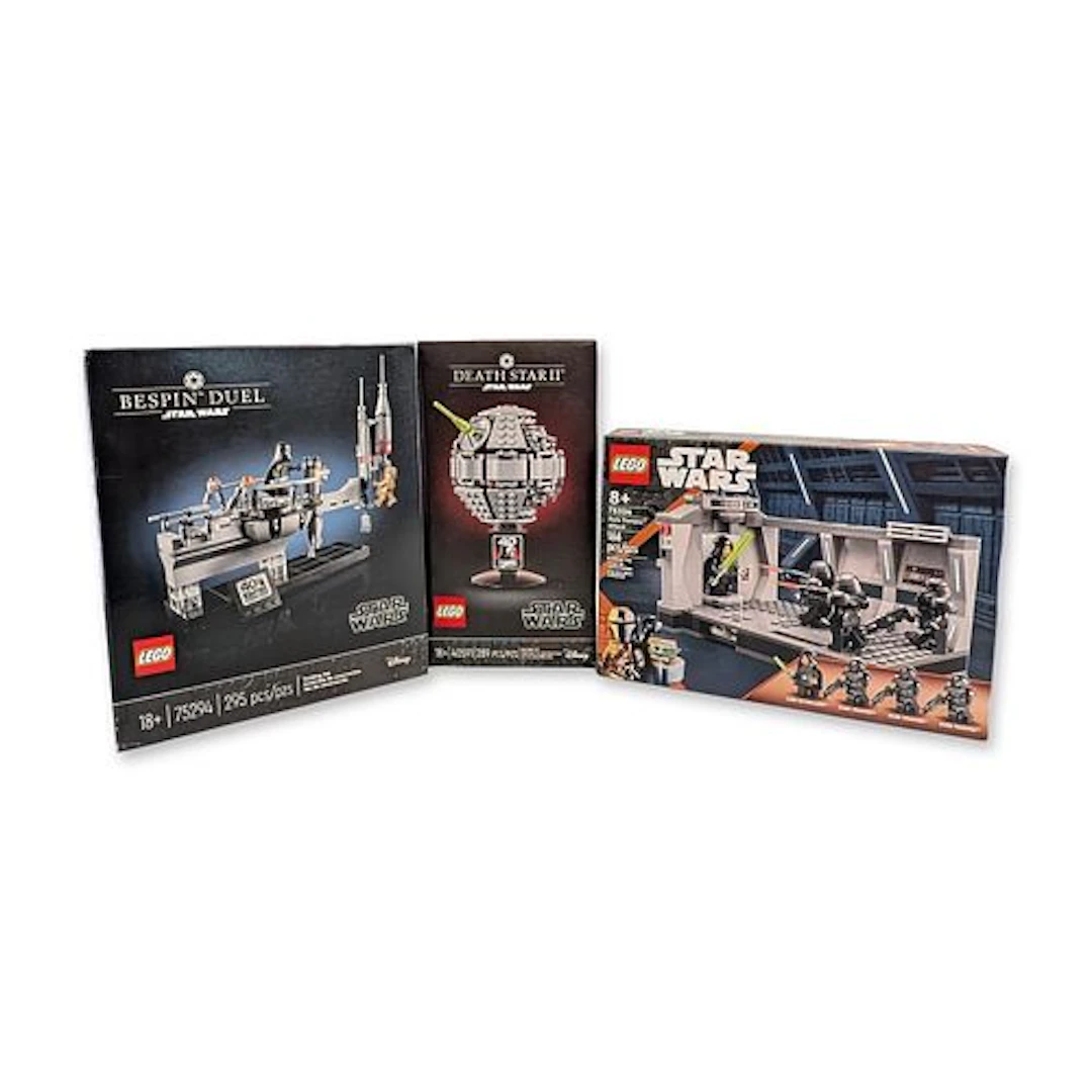 3pc Group of LEGO Star Wars Building Sets - 40591, 75294 & 75324