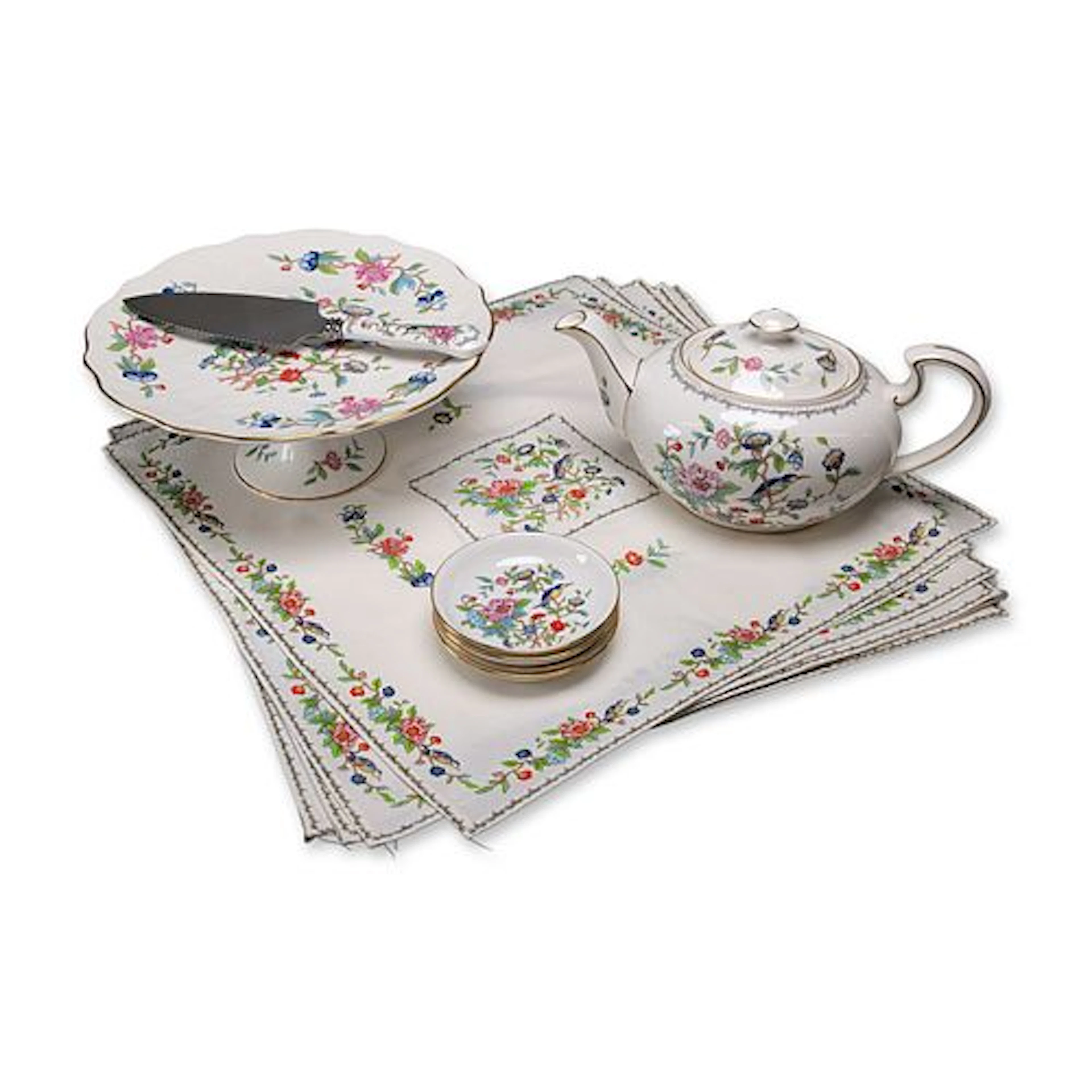 13pc Aynsley Pembroke Fine Bone China Tea Set and Linens