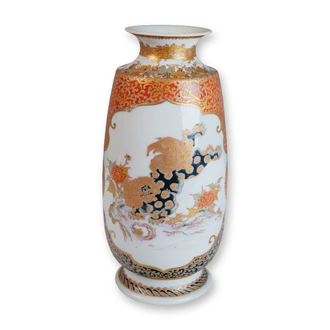 Japanese Satsuma Gosu Blue Shinshi Dog and Dragon Vase